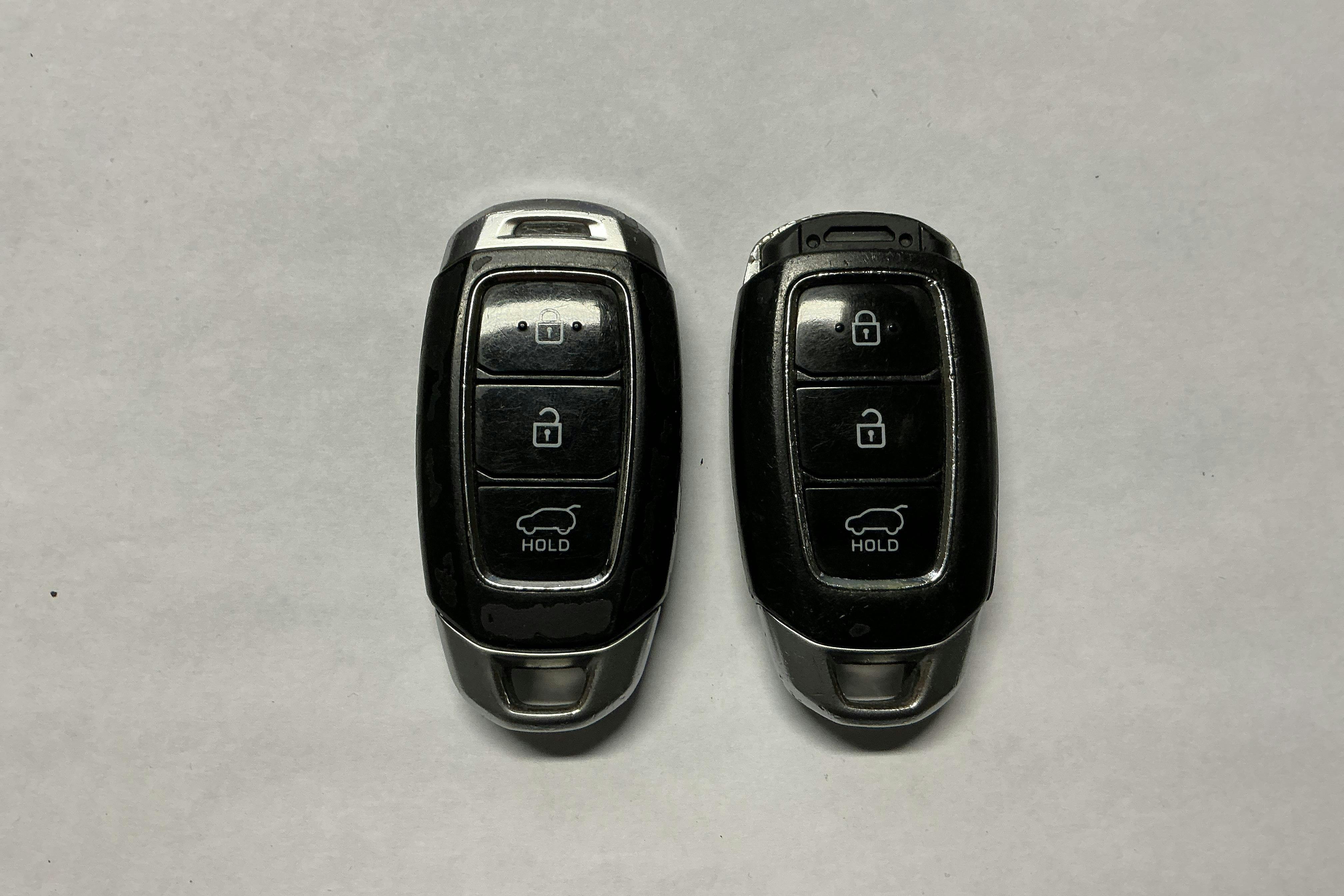 Presentation photo 16 of 16: Hyundai Kona Electric Long Range 64kWh (204hk) - 134 210 km - Automatic - white - 2020