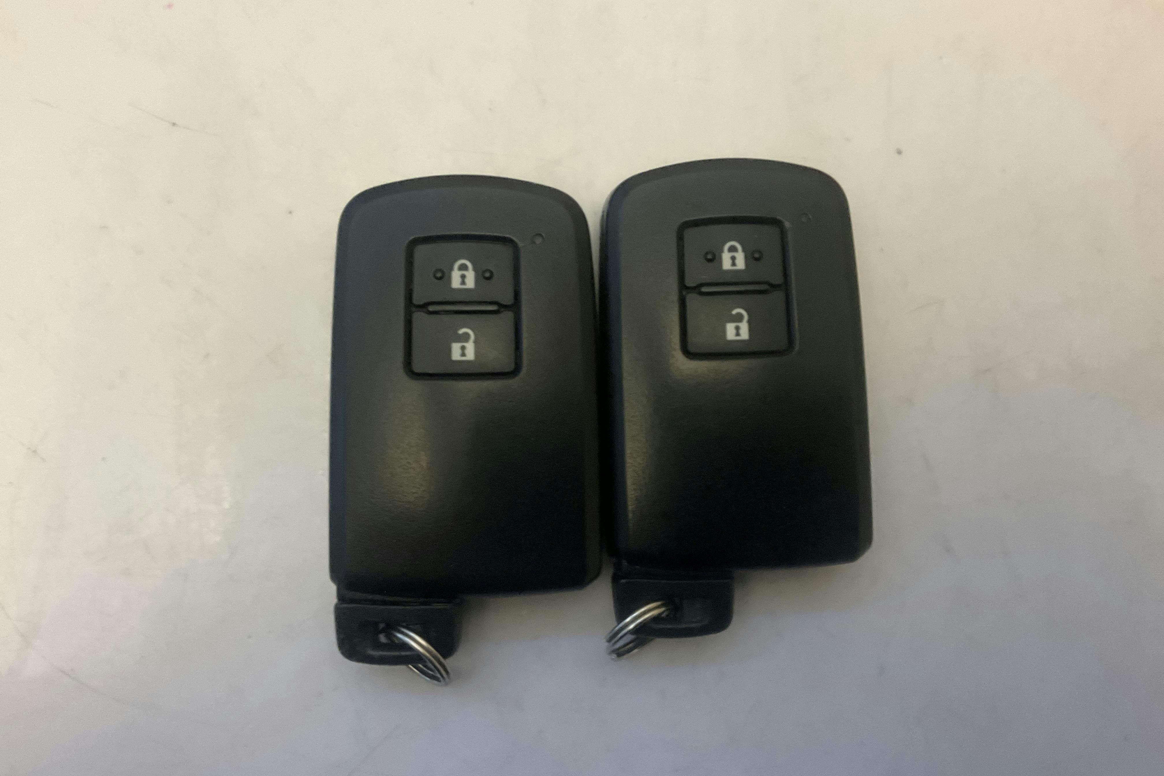 Presentation photo 15 of 15: Toyota Auris 1.8 HSD 5dr (99hk) - 59 350 km - Automatic - Dark Grey - 2017