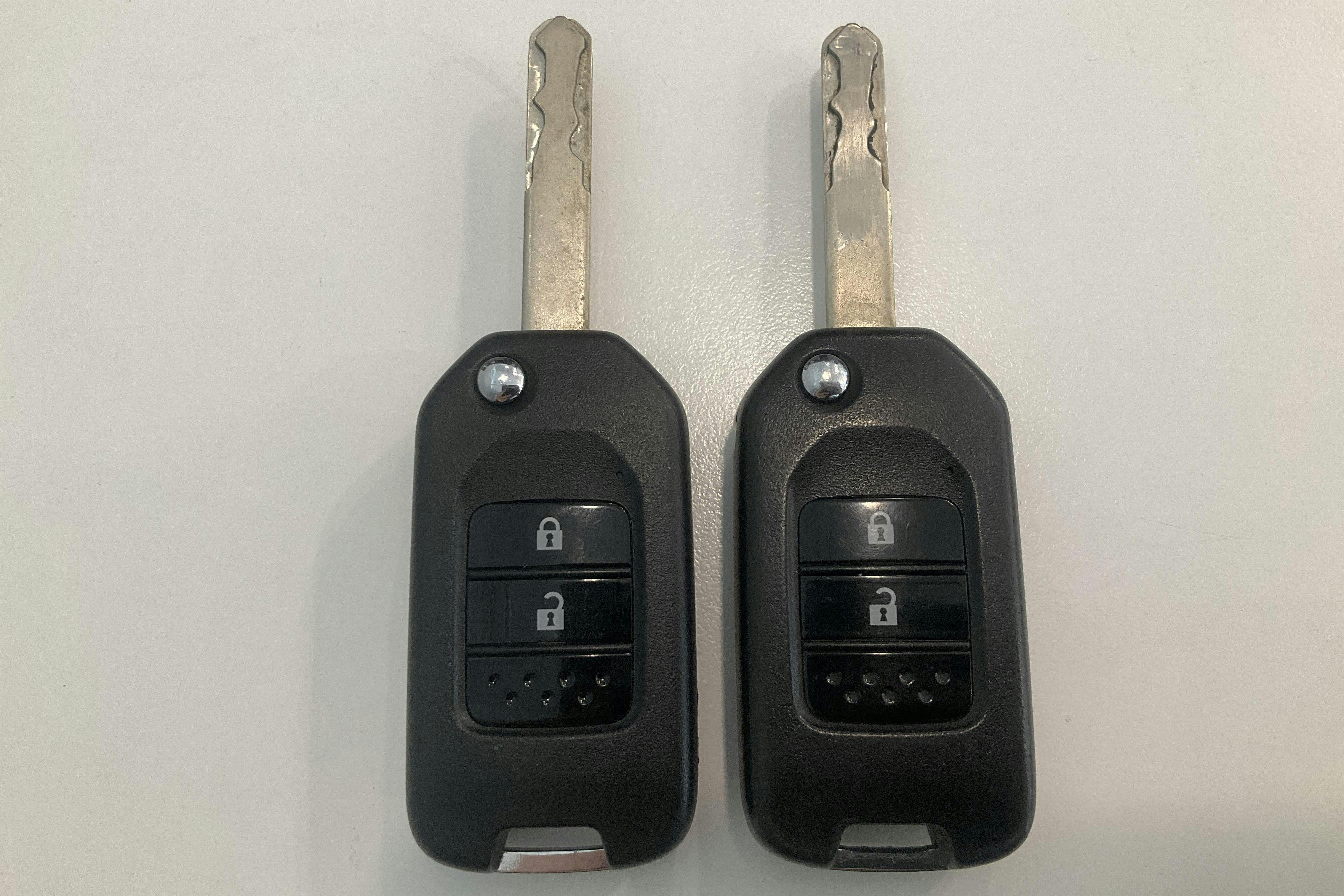 Esitlusfoto 15 aadressil 15: Honda Jazz 1.3 (102hk) - 104 080 km - Käsitsi - must - 2018