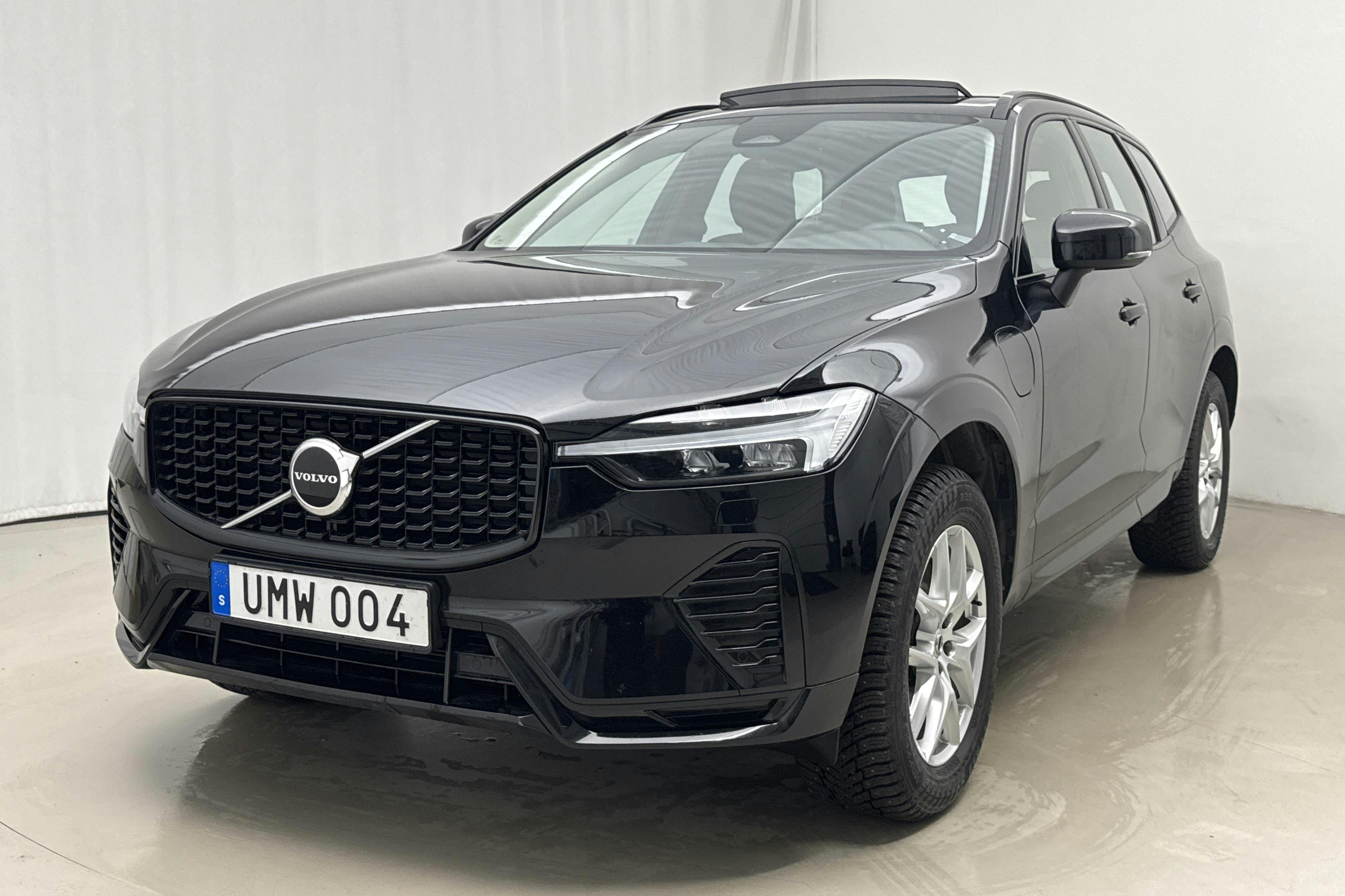Presentation photo 1 of 25: Volvo XC60 T6 AWD Recharge (350hk) - 58 650 km - Automatic - black - 2023