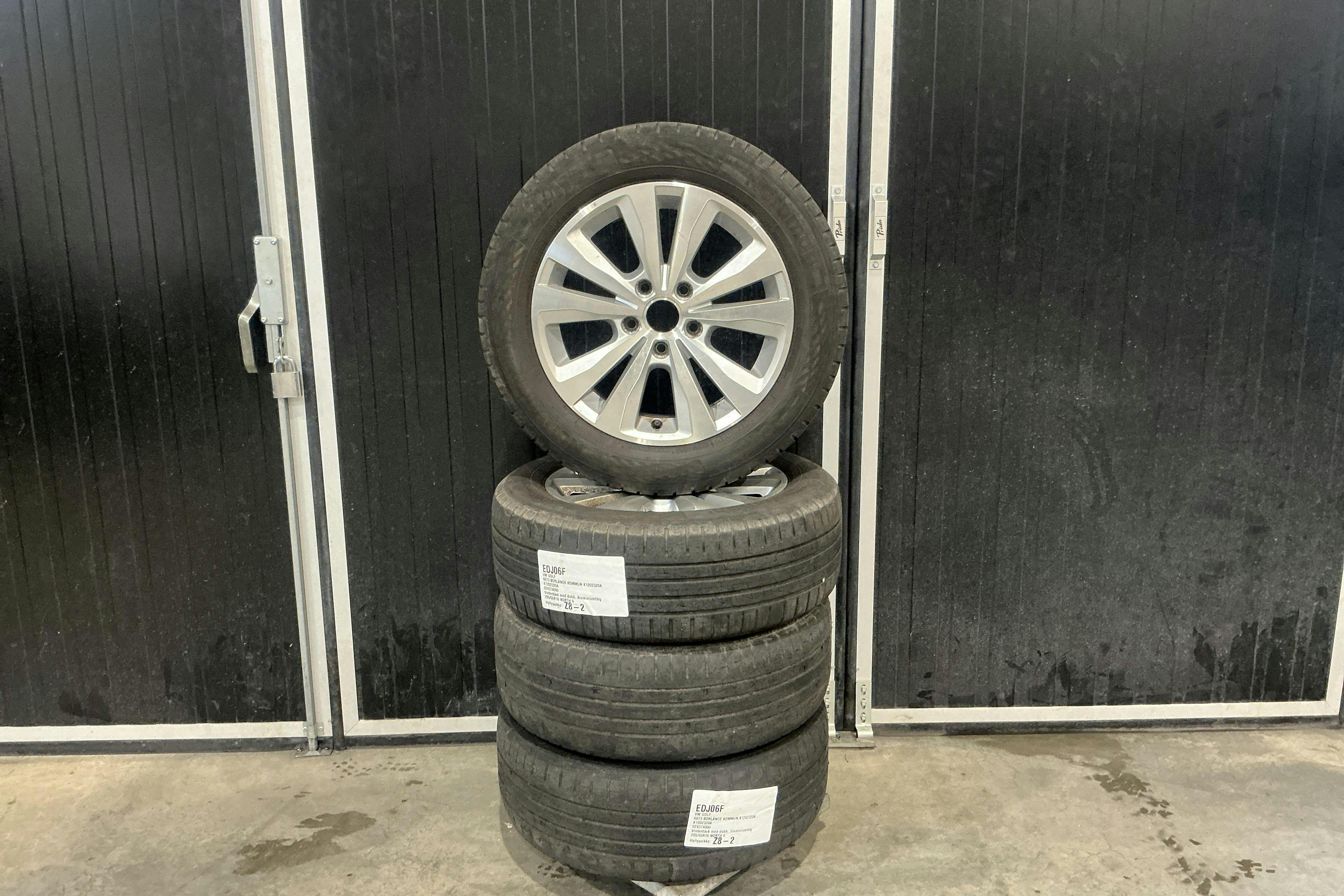 Presentationsfoto 12 av 12: VW Golf VII 1.5 TGI Sportscombi (130hk) - 11 655 mil - Automat - vit - 2020