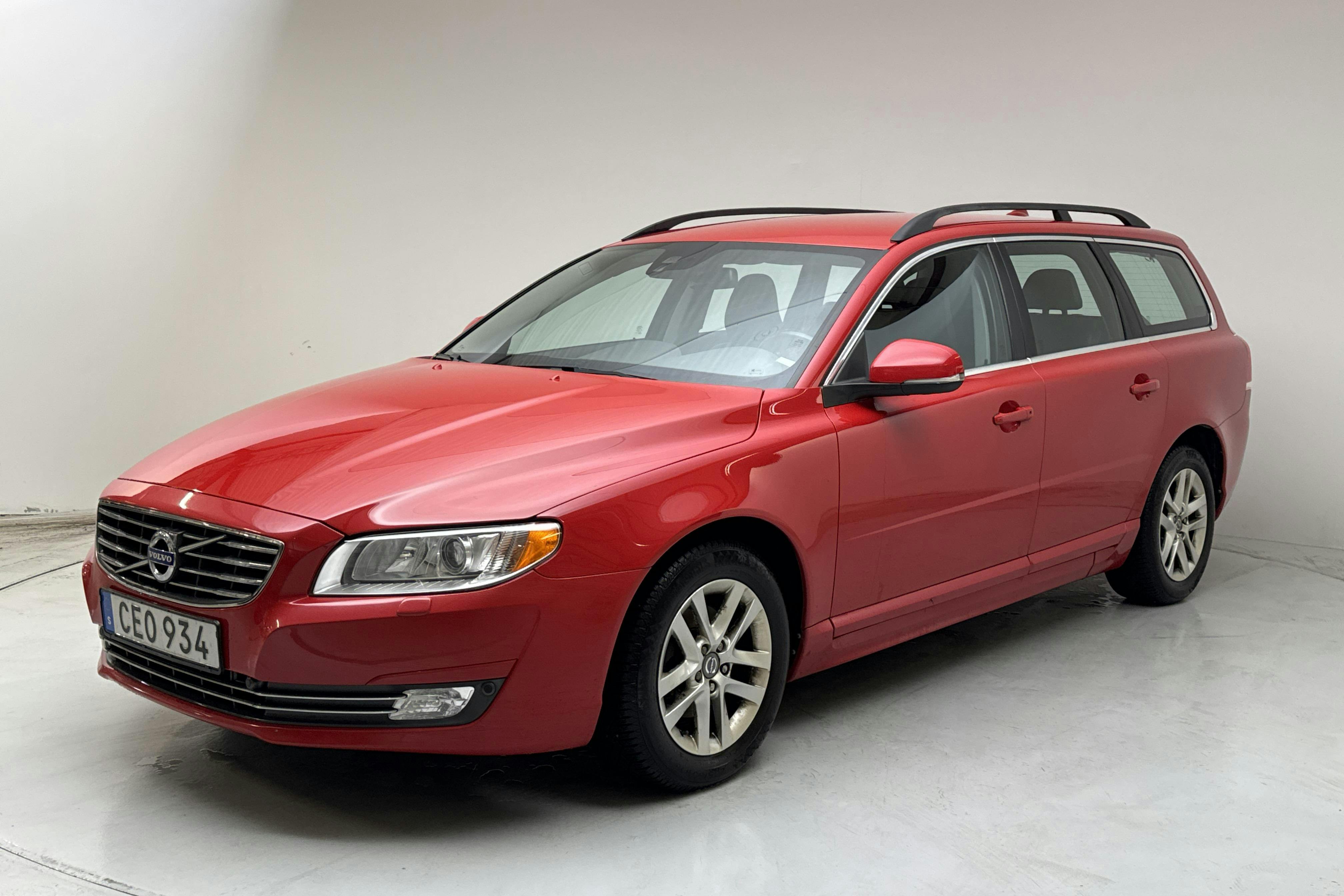 Esitlusfoto 1 aadressil 15: Volvo V70 II D4 (181hk) - 197 770 km - Käsitsi - punane - 2014