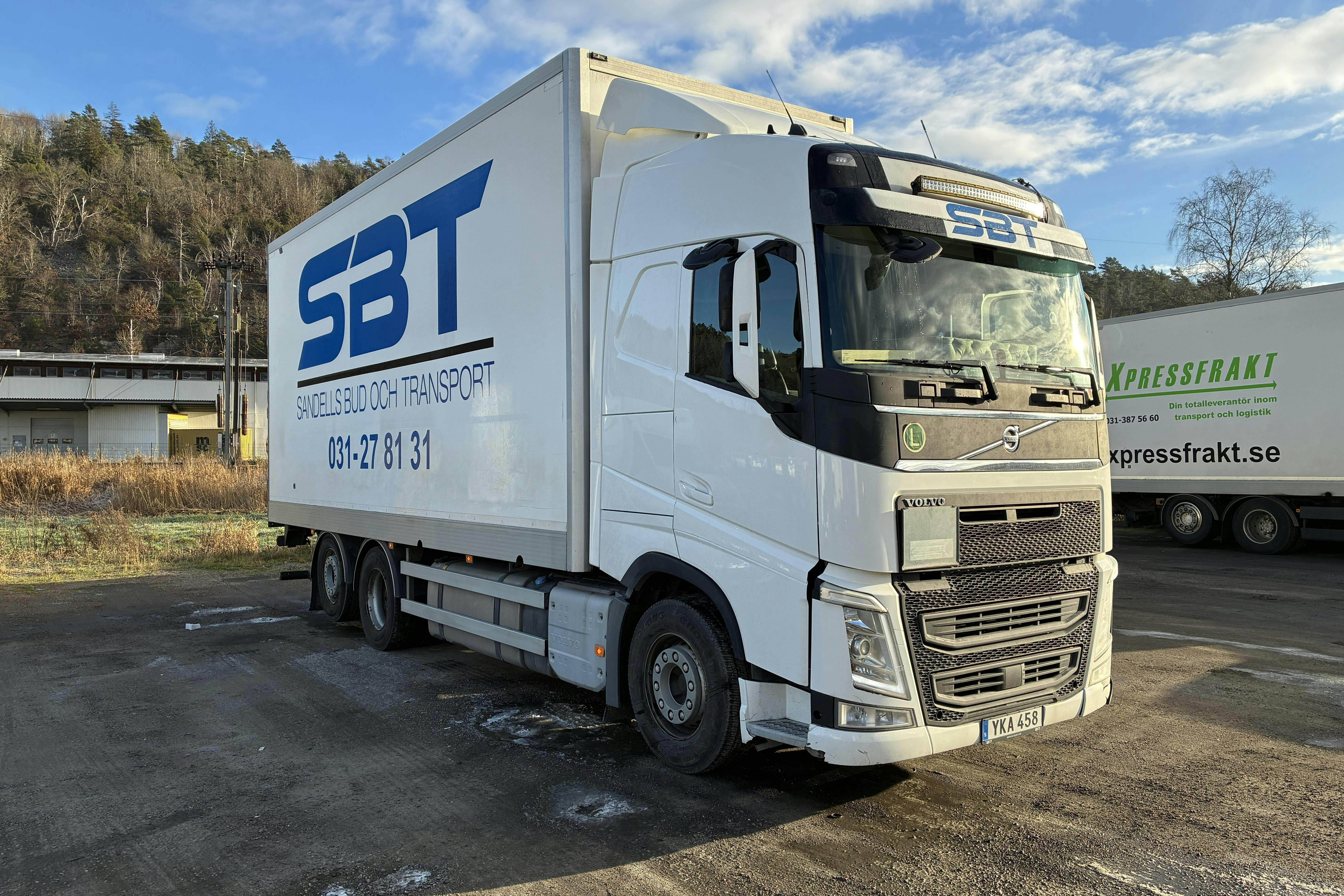 Presentation photo 2 of 76: Volvo FH500 - 989 232 km - Automatic - white - 2017