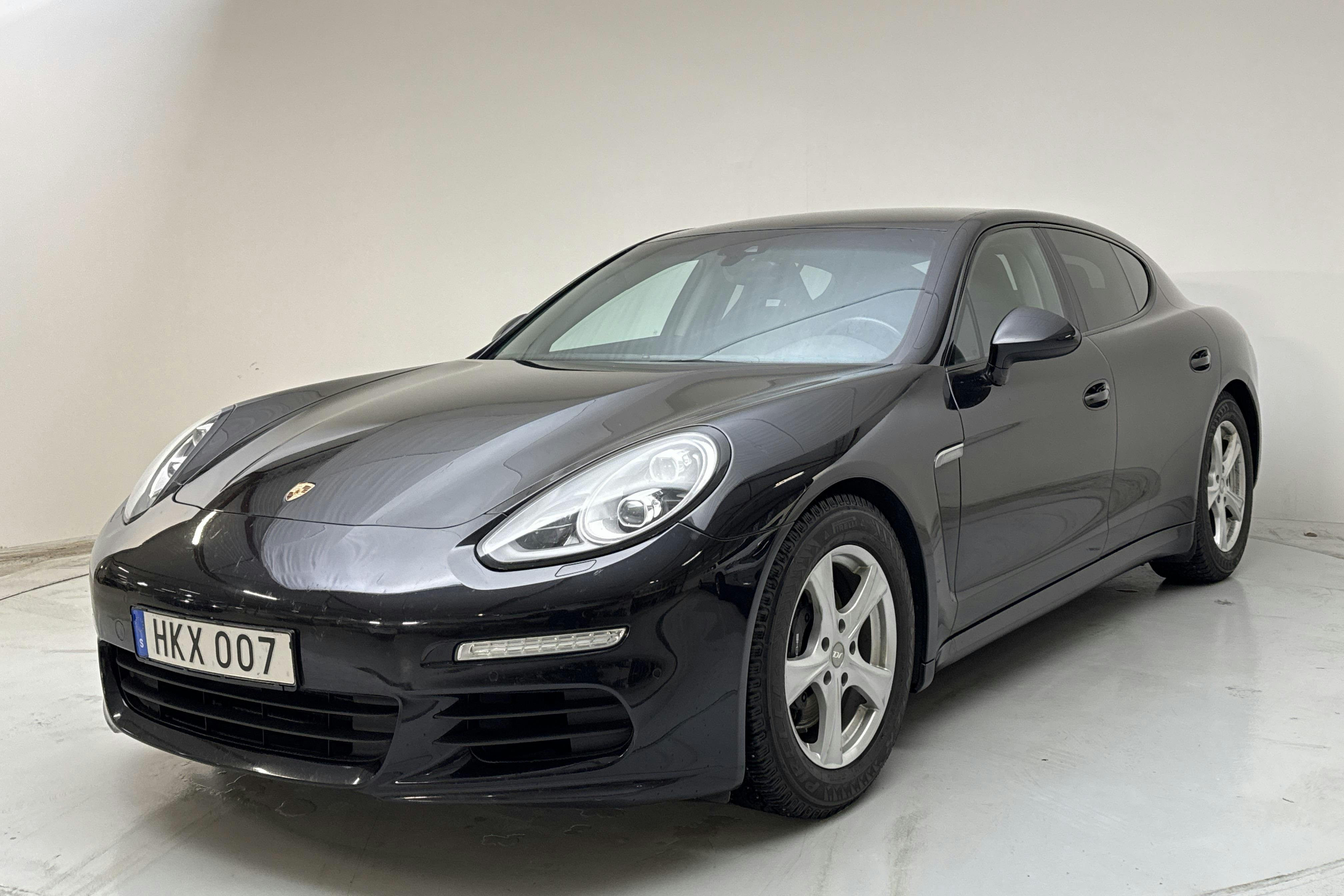 Presentation photo 1 of 18: Porsche Panamera Diesel (300hk) - 107 360 km - Automatic - black - 2014