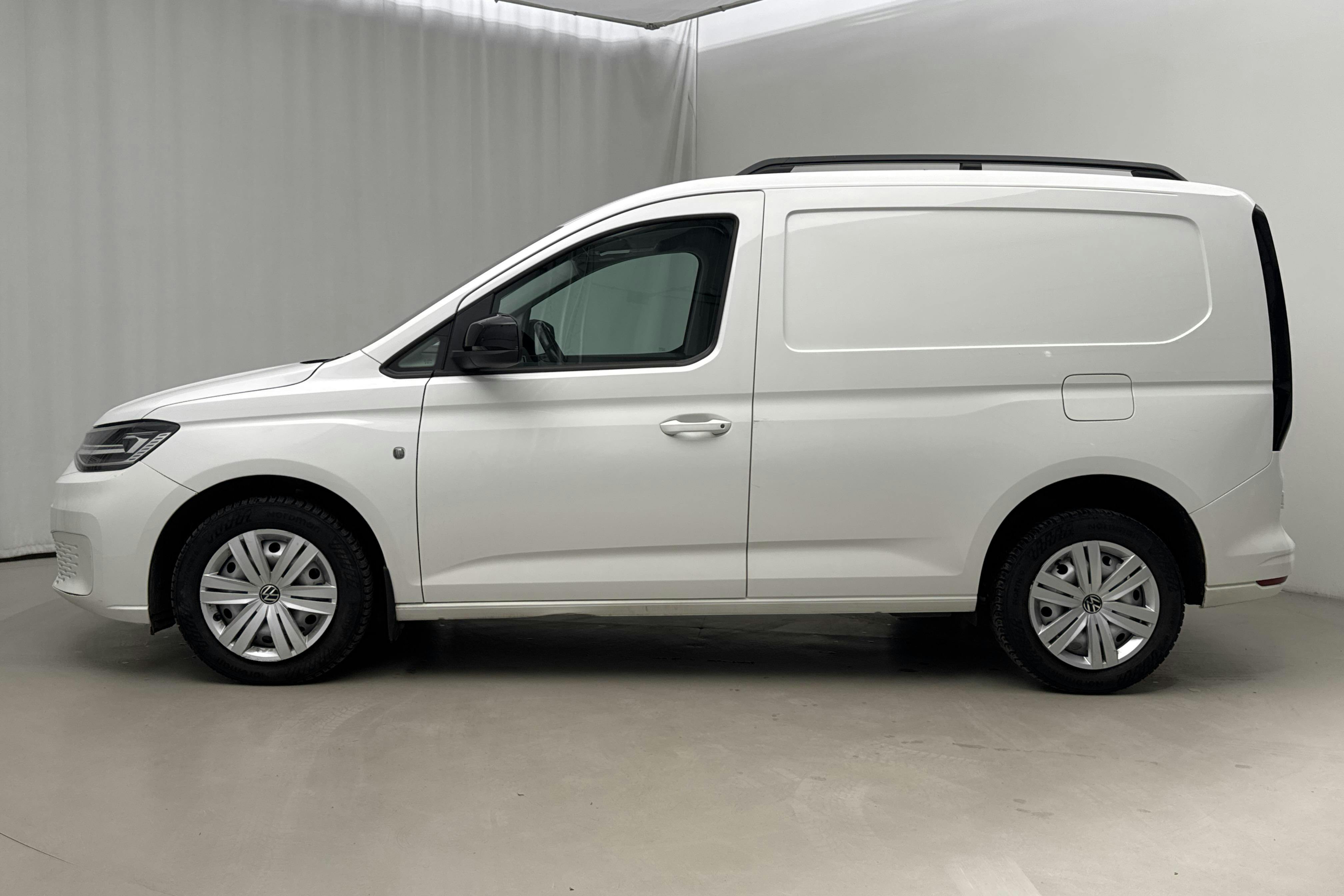 Presentation photo 2 of 16: VW Caddy Cargo 2.0 TDI Skåp (122hk) - 172 980 km - Automatic - white - 2023