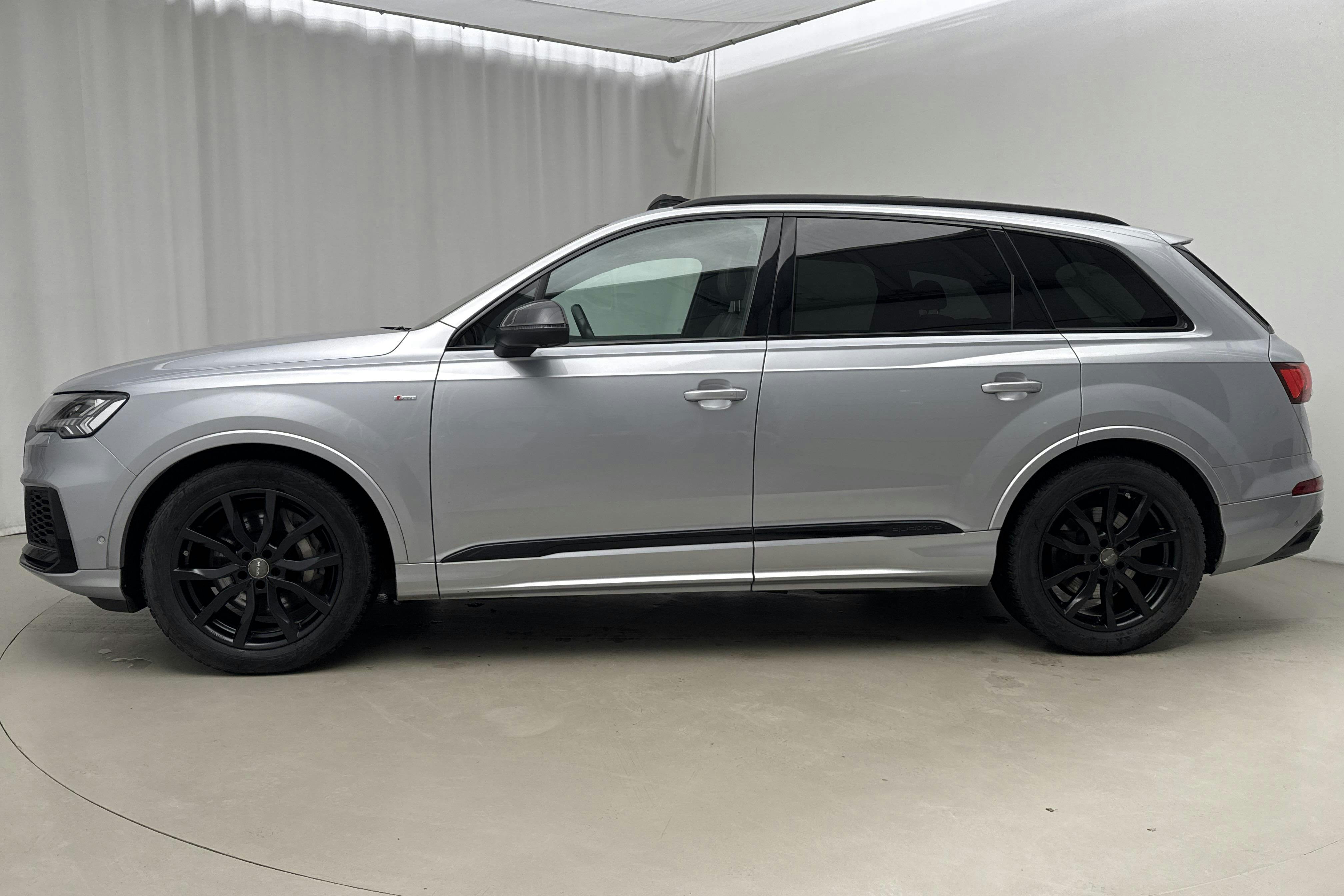 Presentation photo 2 of 19: Audi Q7 50 TDI quattro (286hk) - 102 840 km - Automatic - silver - 2020