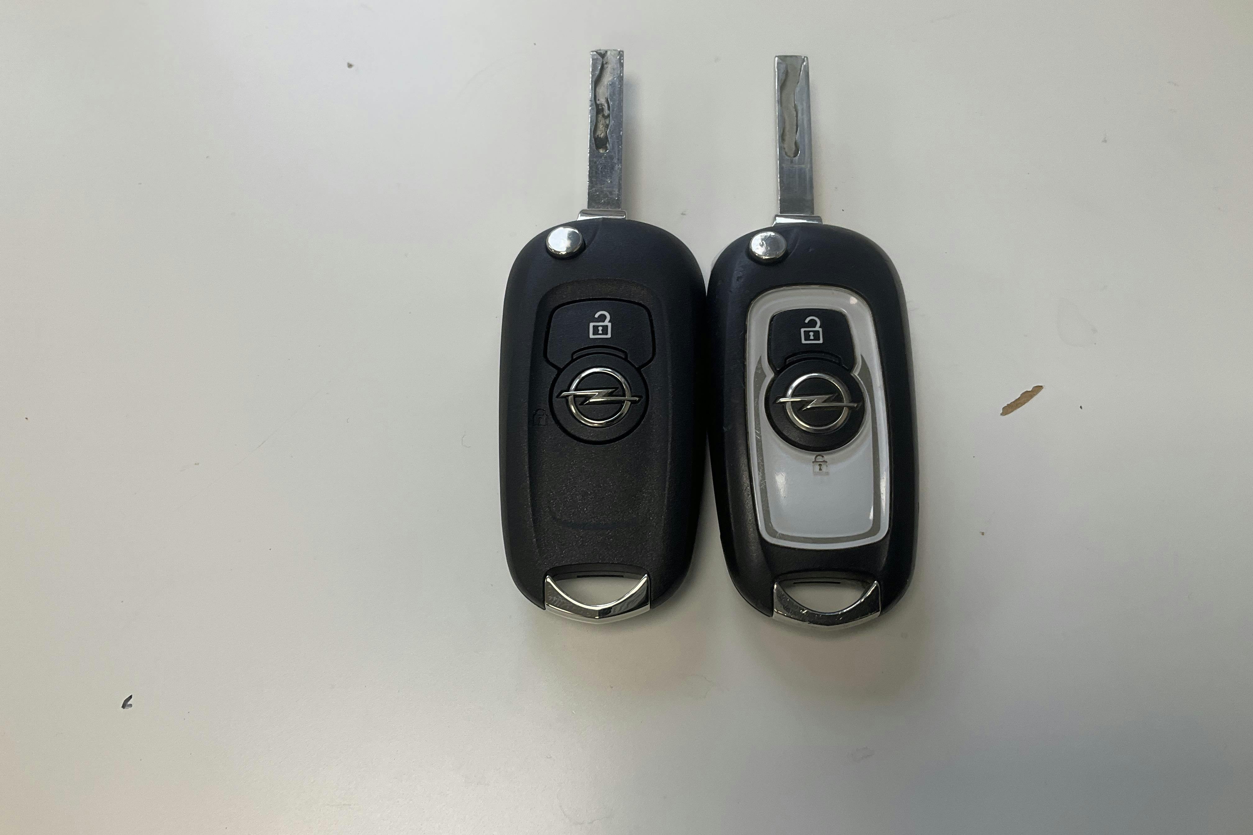 Presentation photo 13 of 13: Opel Astra 1.0 Turbo ECOTEC 5dr (105hk) - 63 150 km - Manual - gray - 2016