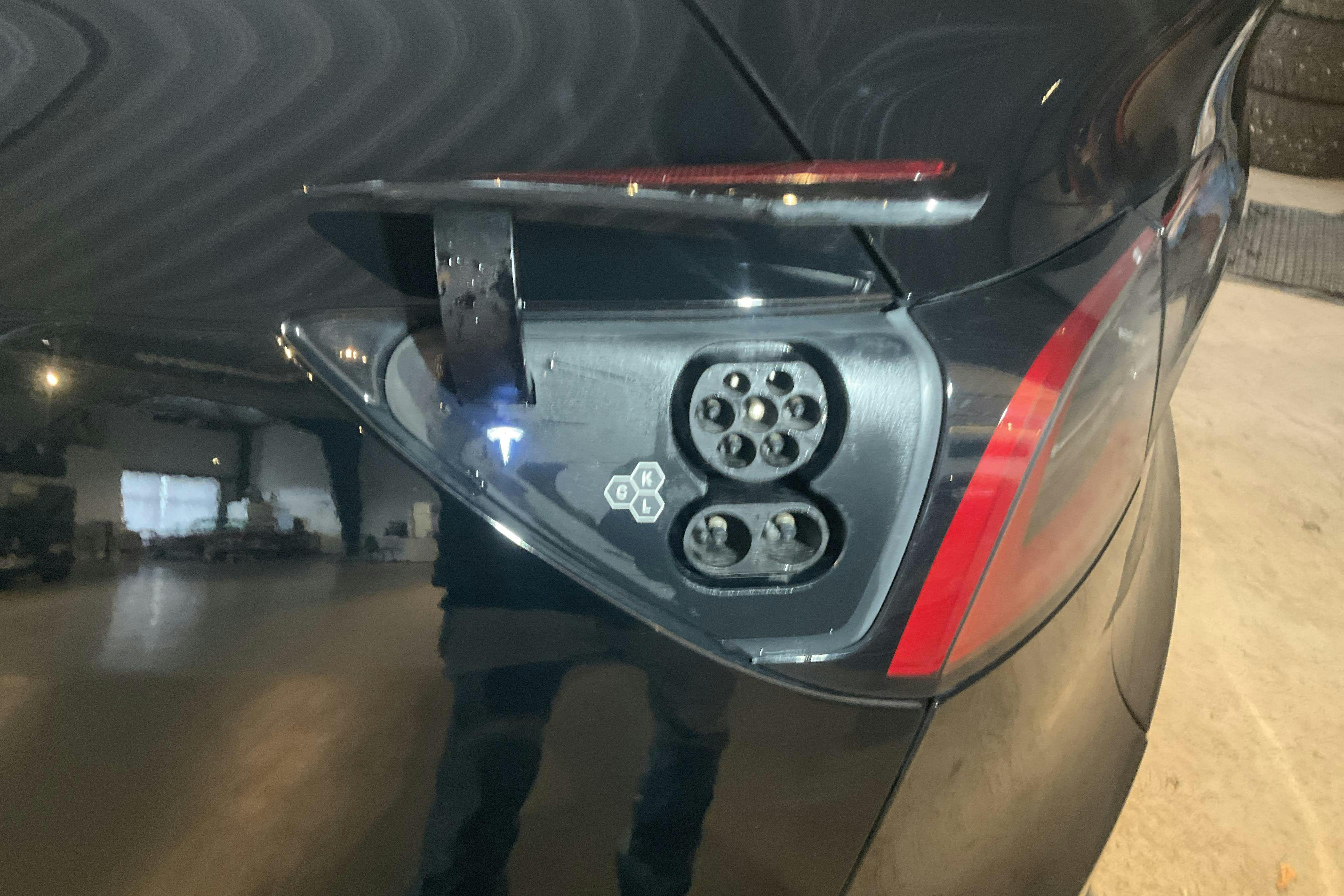 Presentation photo 18 of 18: Tesla Model Y Standard Range RWD - 41 210 km - Automatic - black - 2023