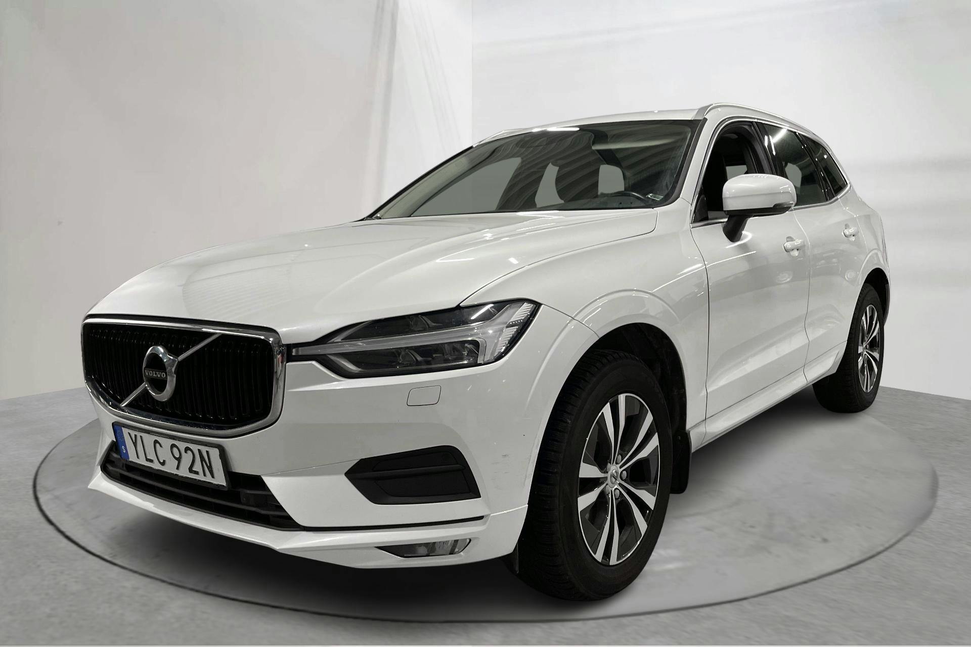 Presentationsfoto 1 av 16: Volvo XC60 D4 2WD (190hk) - 27 292 mil - Automat - vit - 2019