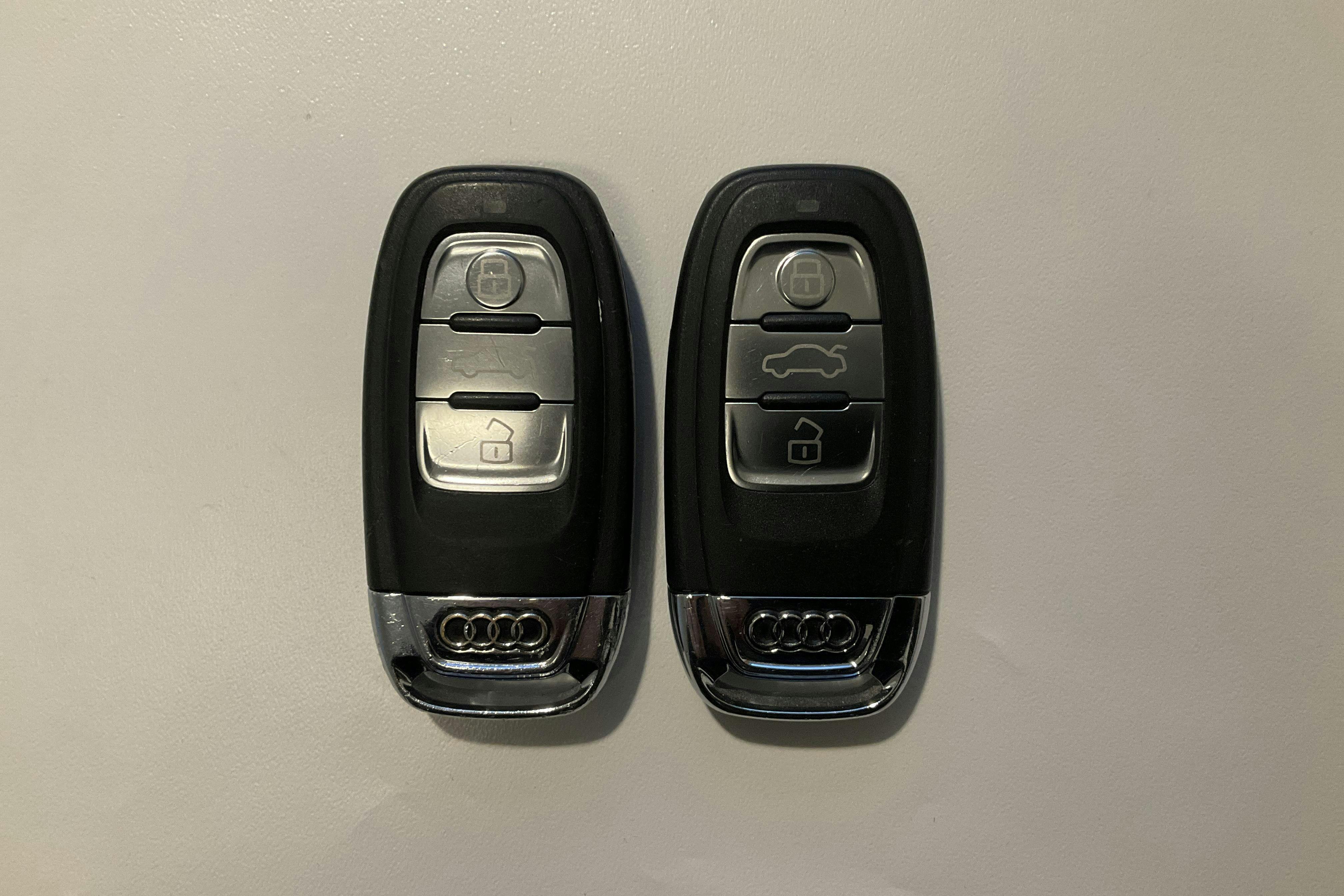 Presentation photo 12 of 12: Audi A4 2.0 TDI Avant (177hk) - 146 810 km - Manual - black - 2014