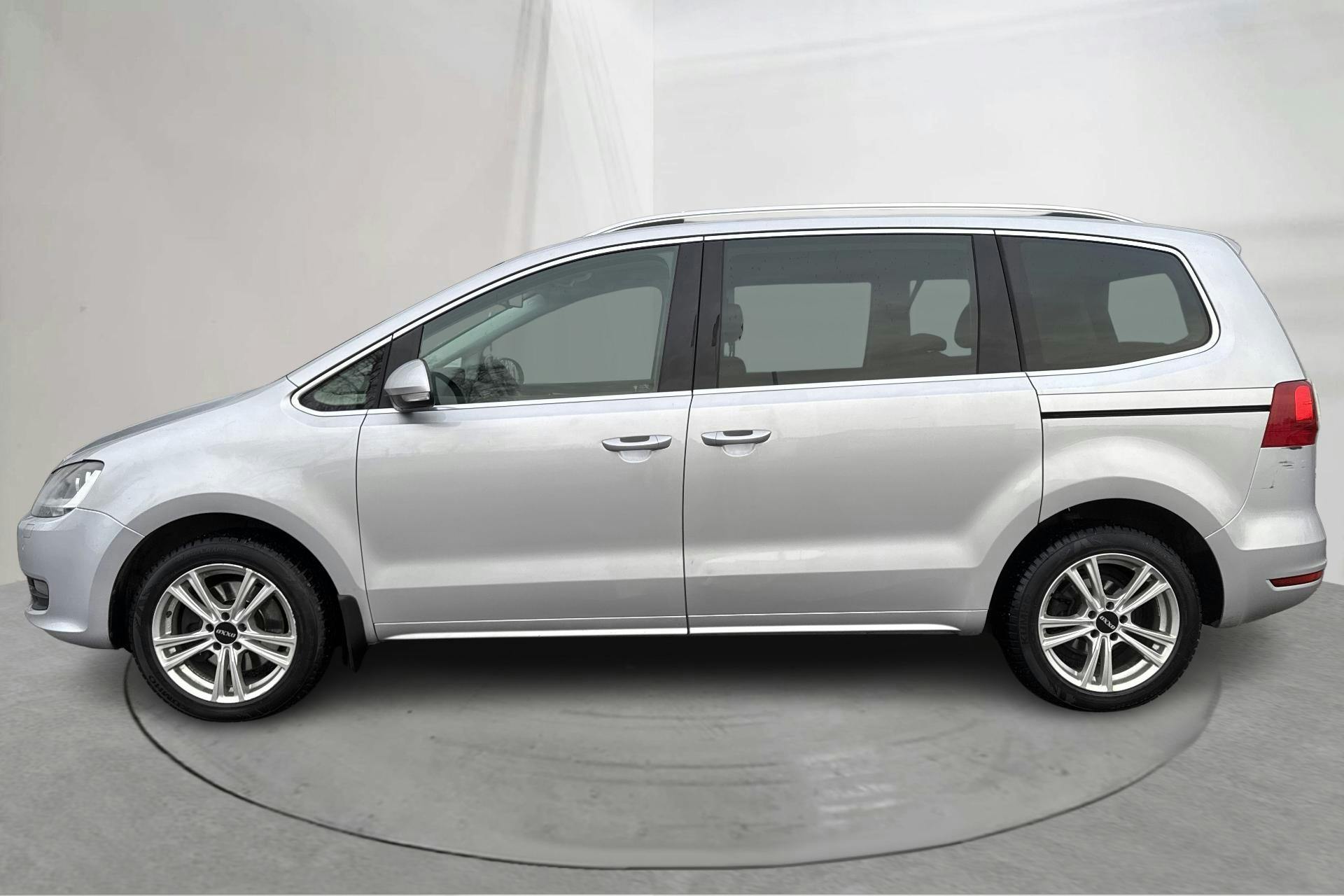 Presentation photo 2 of 20: VW Sharan 2.0 TDI BlueMotion Technology (140hk) - 202 130 km - Automatic - silver - 2013