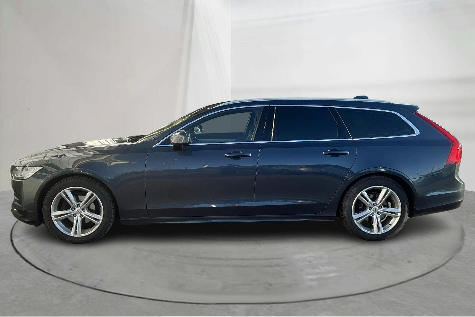 Presentation photo 2 of 14: Volvo V90 D4 (190hk) - 113 520 km - Automatic - Dark Blue - 2019