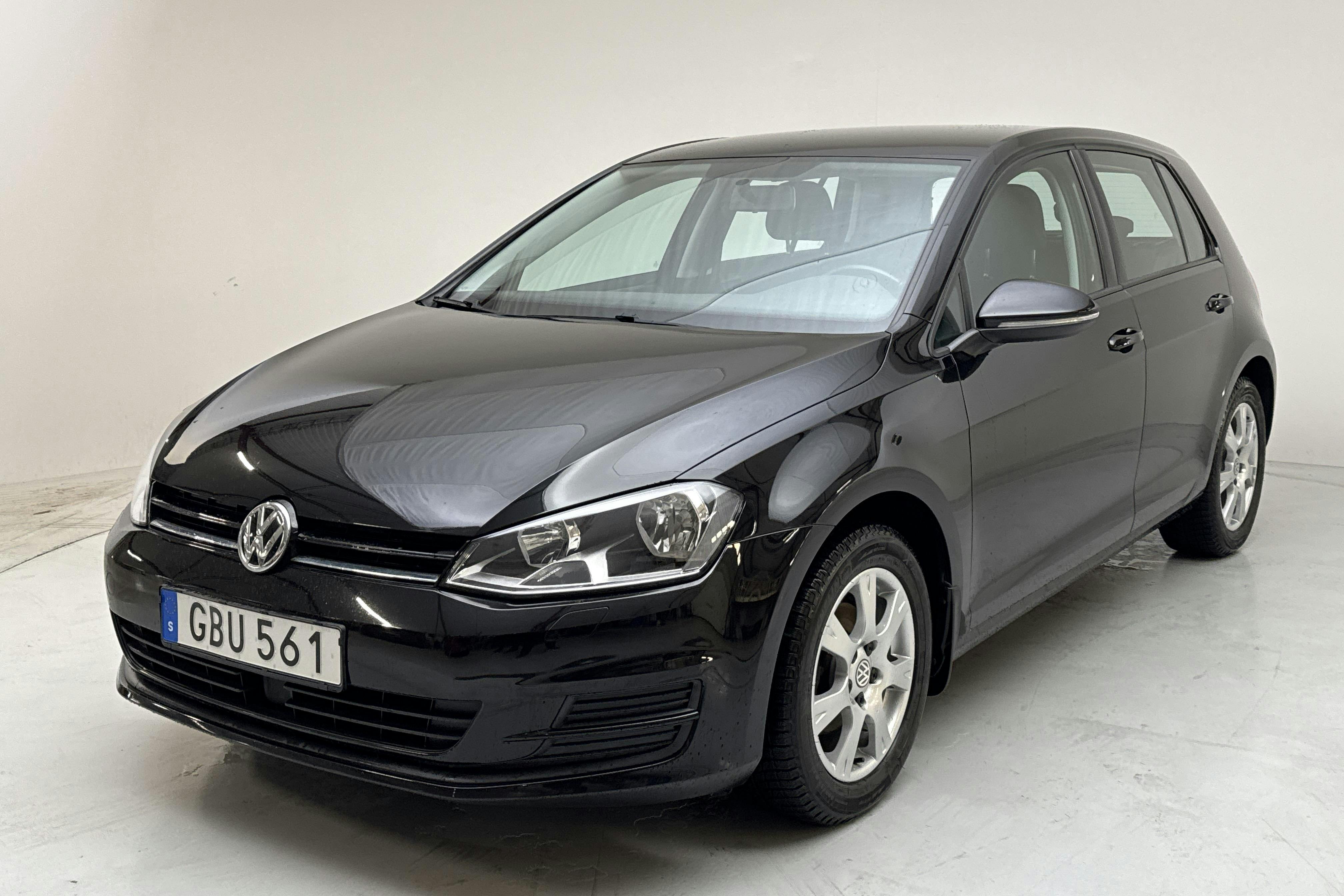 VW Golf VII 1.2 TSI 5dr (110hk) - 5 818 mil - Manuell - svart - 2016