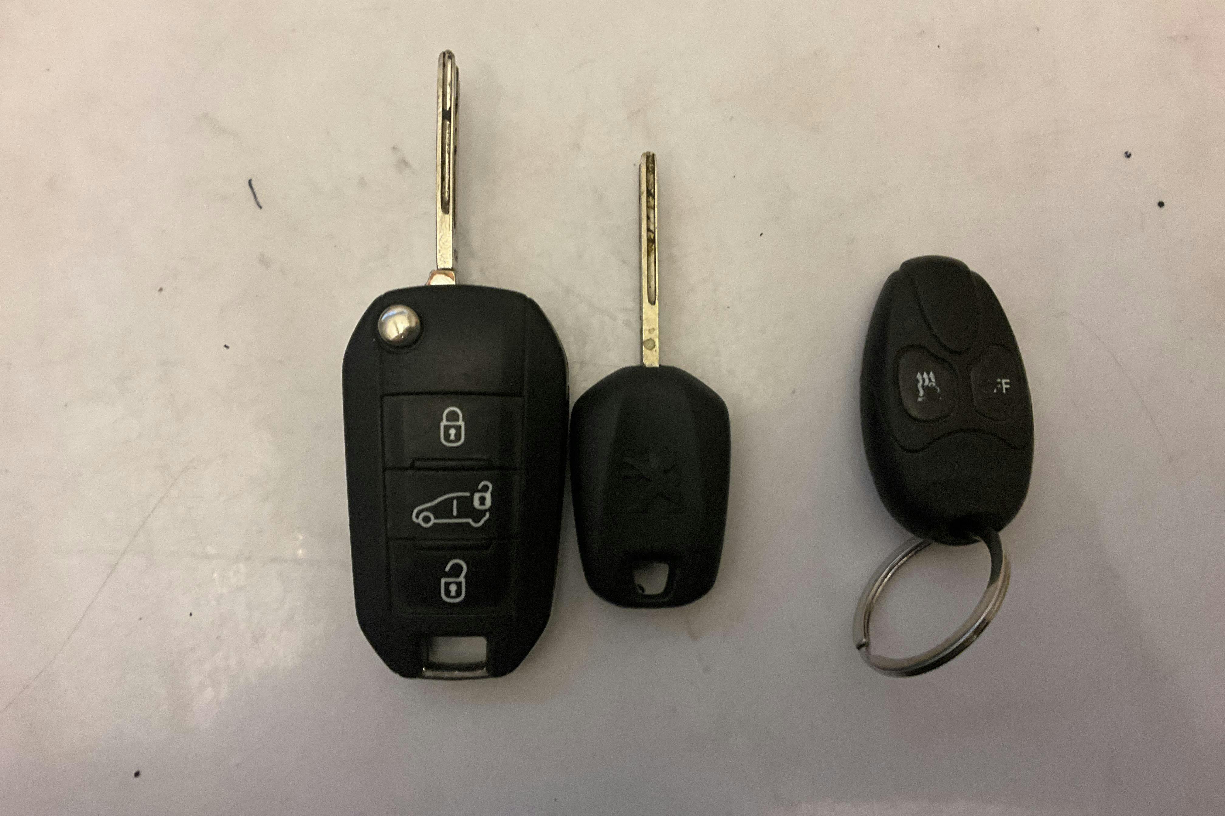 Presentation photo 11 of 11: Peugeot Partner 1.5 HDI Skåp (100hk) - 231 650 km - Manual - 2019