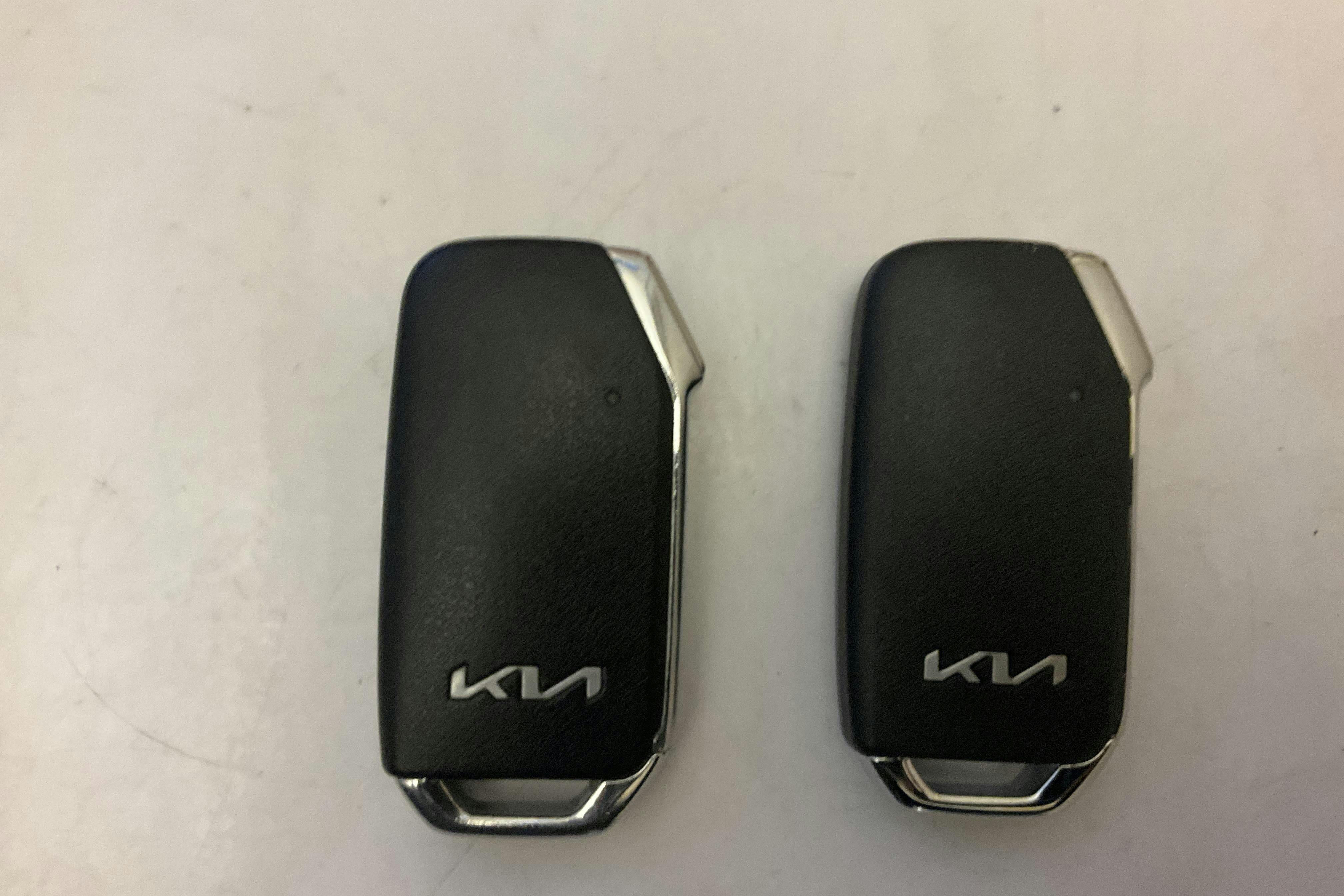 Presentation photo 17 of 17: KIA Ceed 1.6 Plug-in Hybrid SW (141hk) - 19 700 km - Automatic - gray - 2023