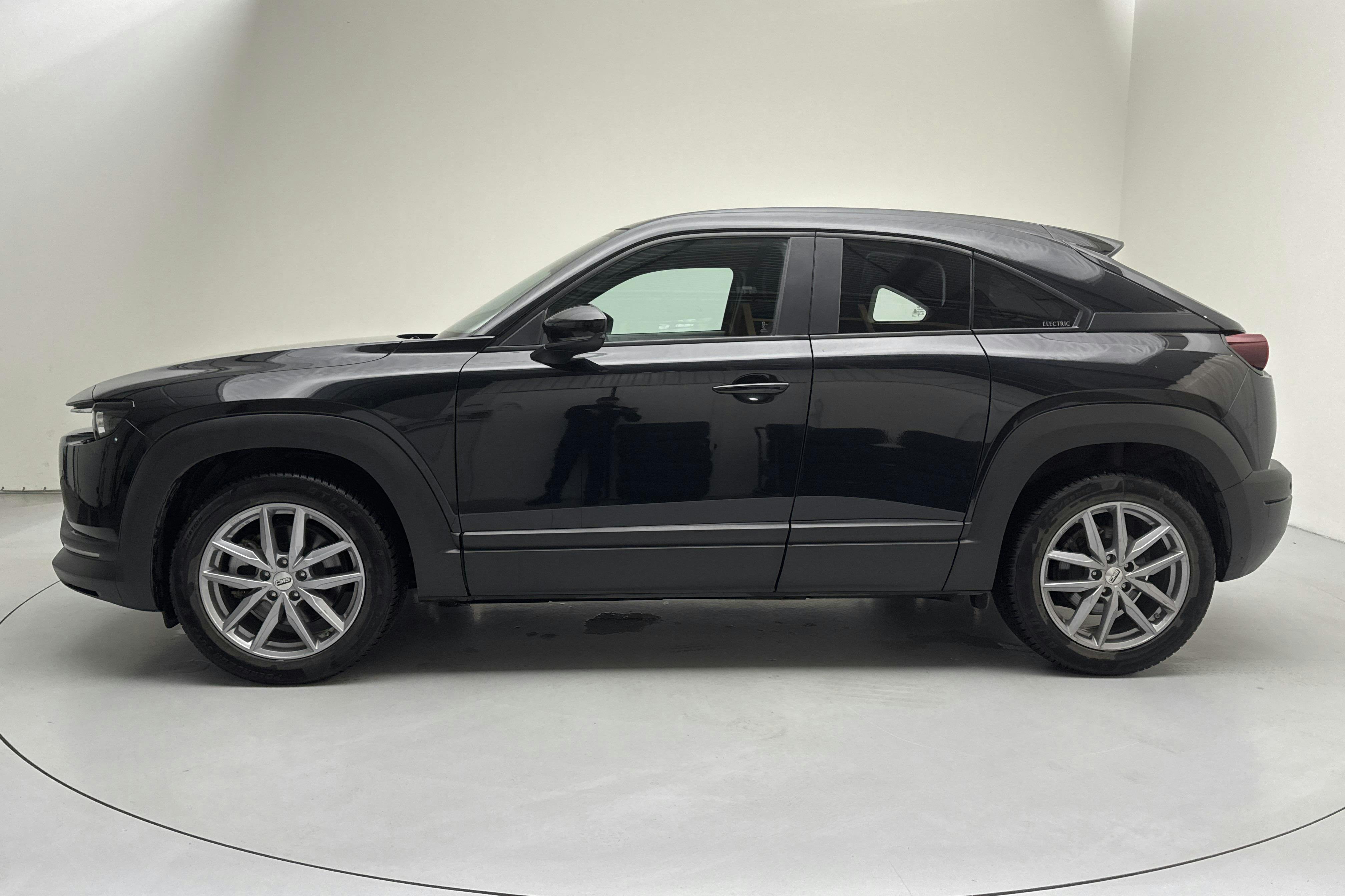 Presentation photo 2 of 14: Mazda MX-30 e-Skyactiv (145hk) - 41 620 km - Automatic - black - 2021