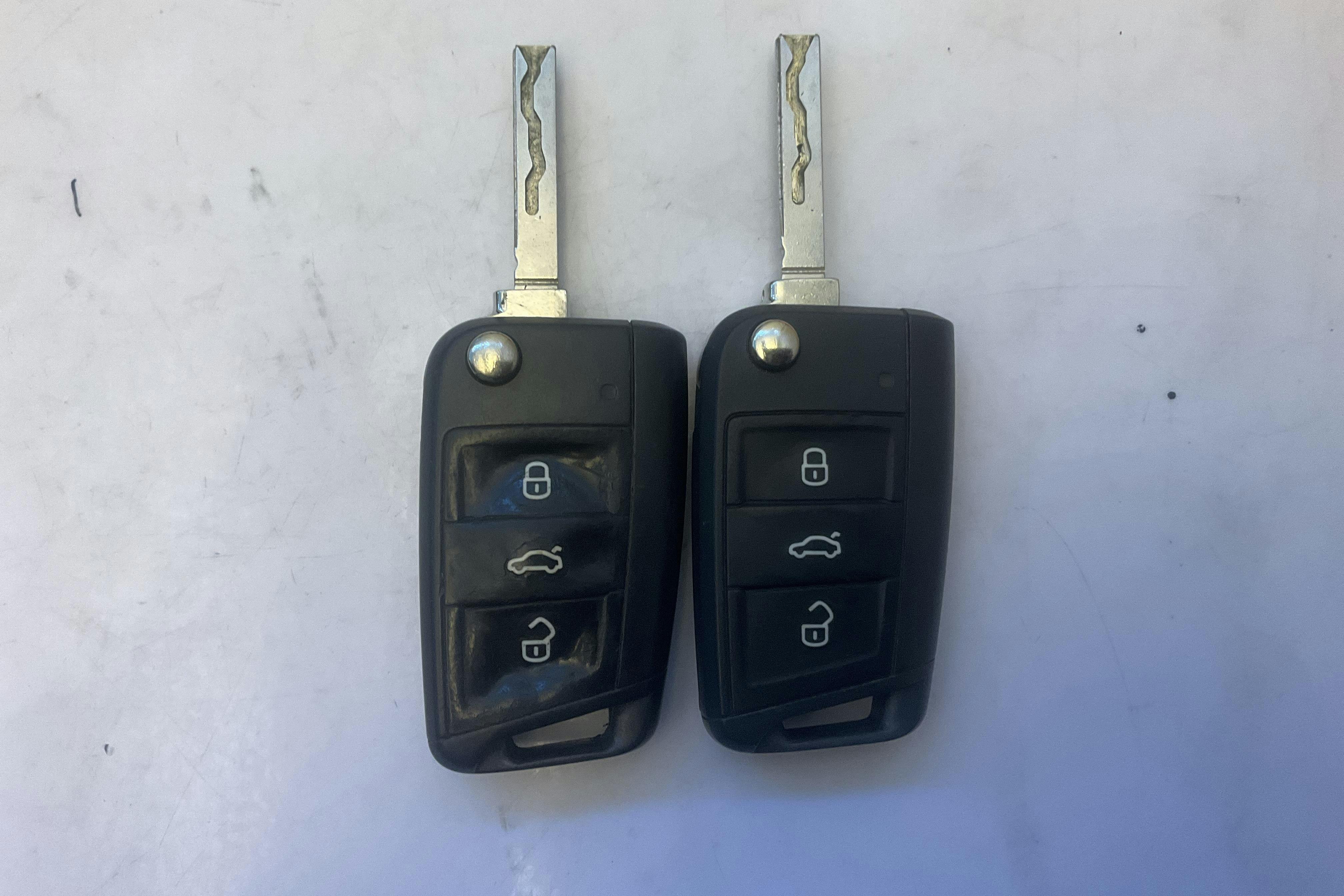 Esitlusfoto 13 aadressil 13: Skoda Fabia 1.2 TSI Kombi (110hk) - 513 500 km - Automaatne - valge - 2015