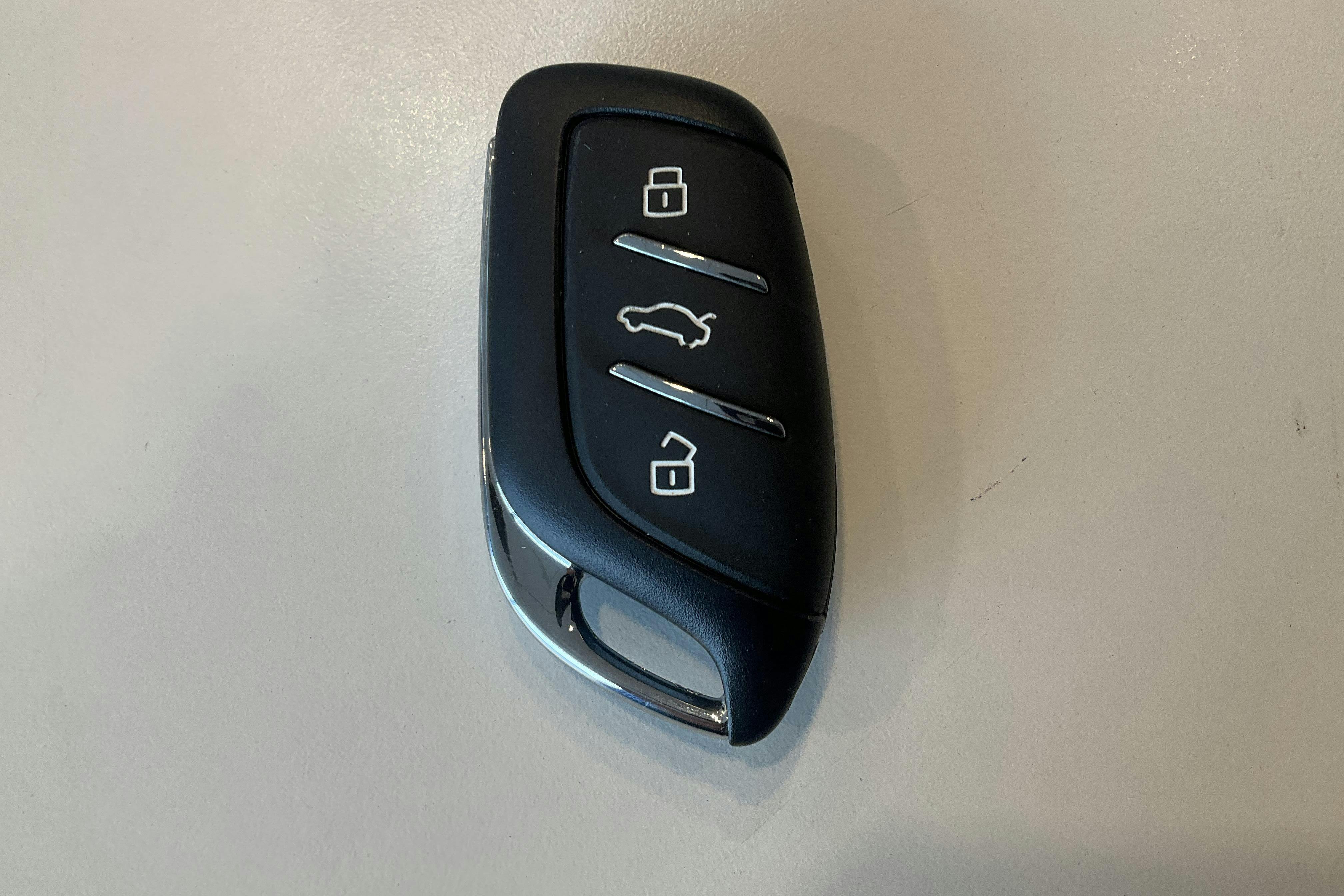 Presentation photo 16 of 16: MG MG4 51kWh (170hk) - 25 900 km - Automatic - white - 2023