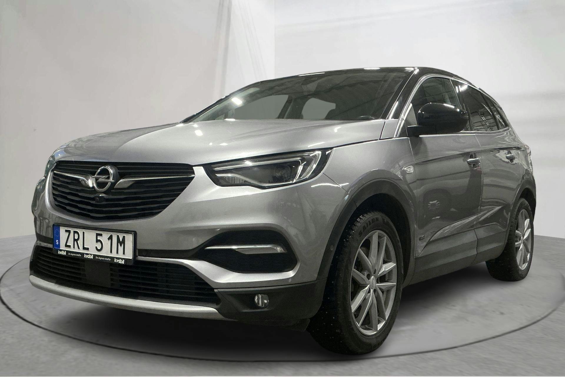 Presentation photo 1 of 16: Opel Grandland X 1.6 AWD PHEV (300hk) - 41 680 km - Automatic - gray - 2021