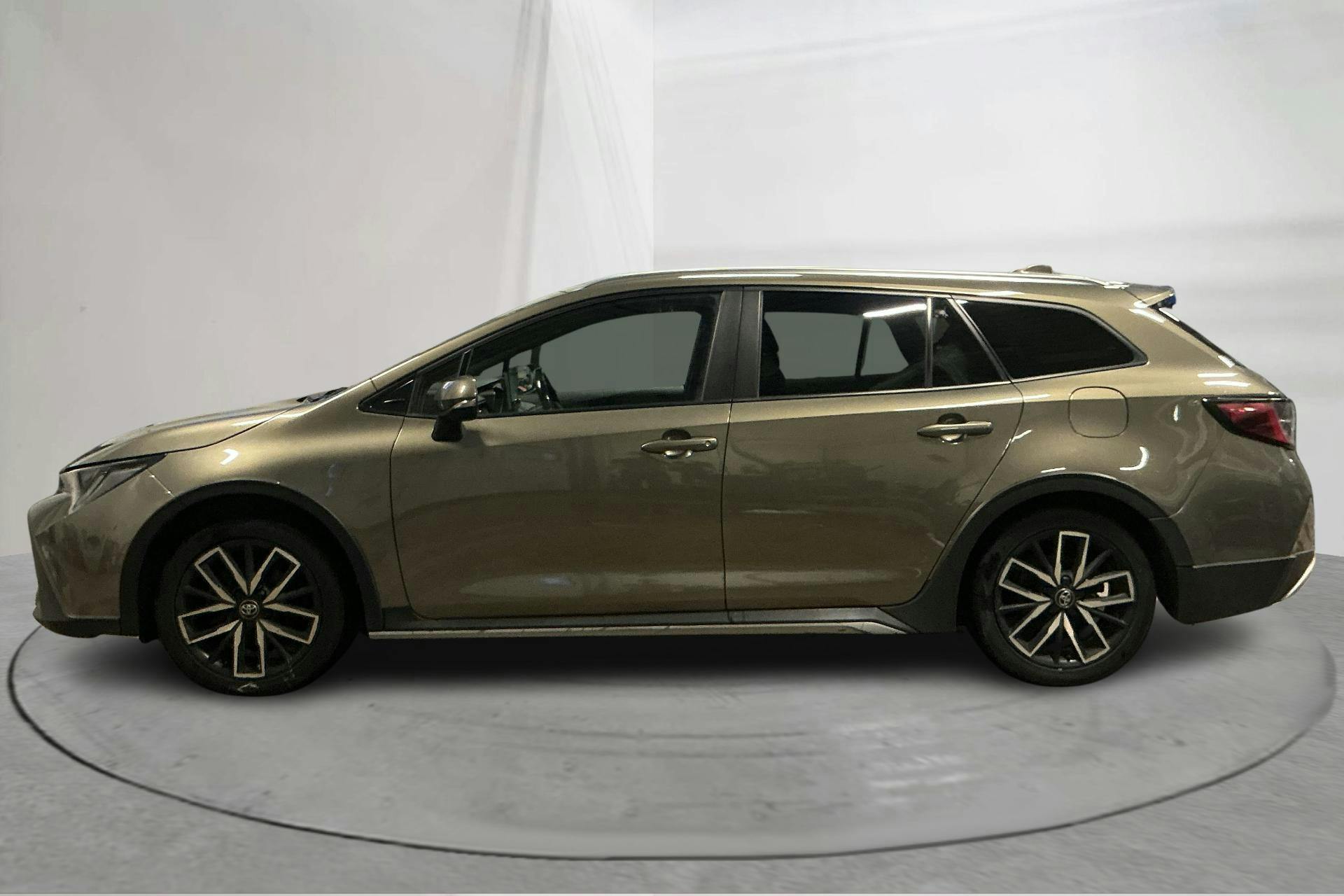 Presentation photo 2 of 14: Toyota Corolla 1.8 Hybrid Touring Sports (122hk) - 338 730 km - Automatic - 2019