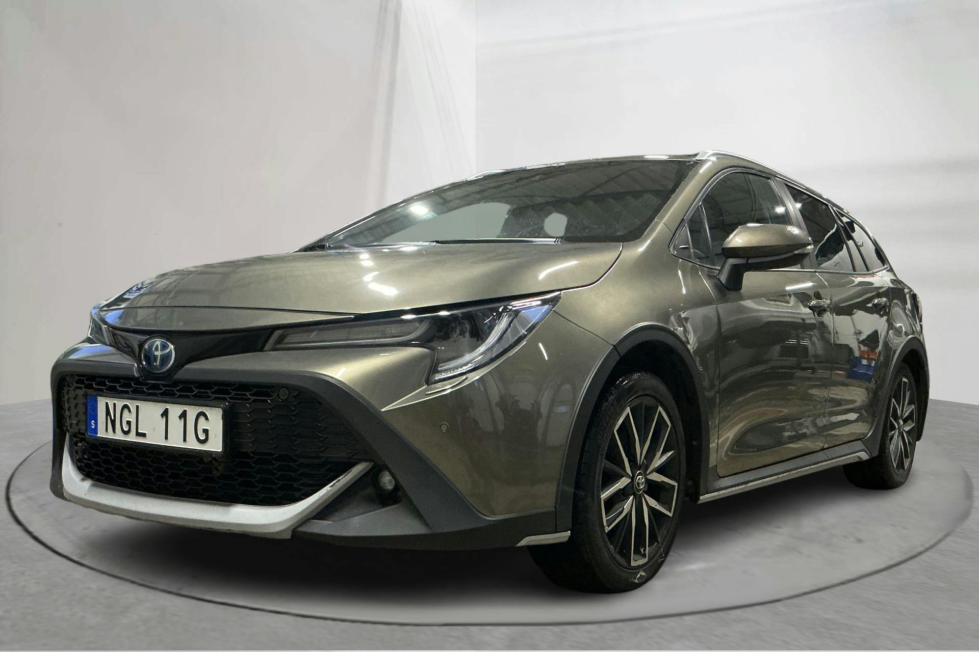 Presentation photo 1 of 14: Toyota Corolla 1.8 Hybrid Touring Sports (122hk) - 338 730 km - Automatic - 2019