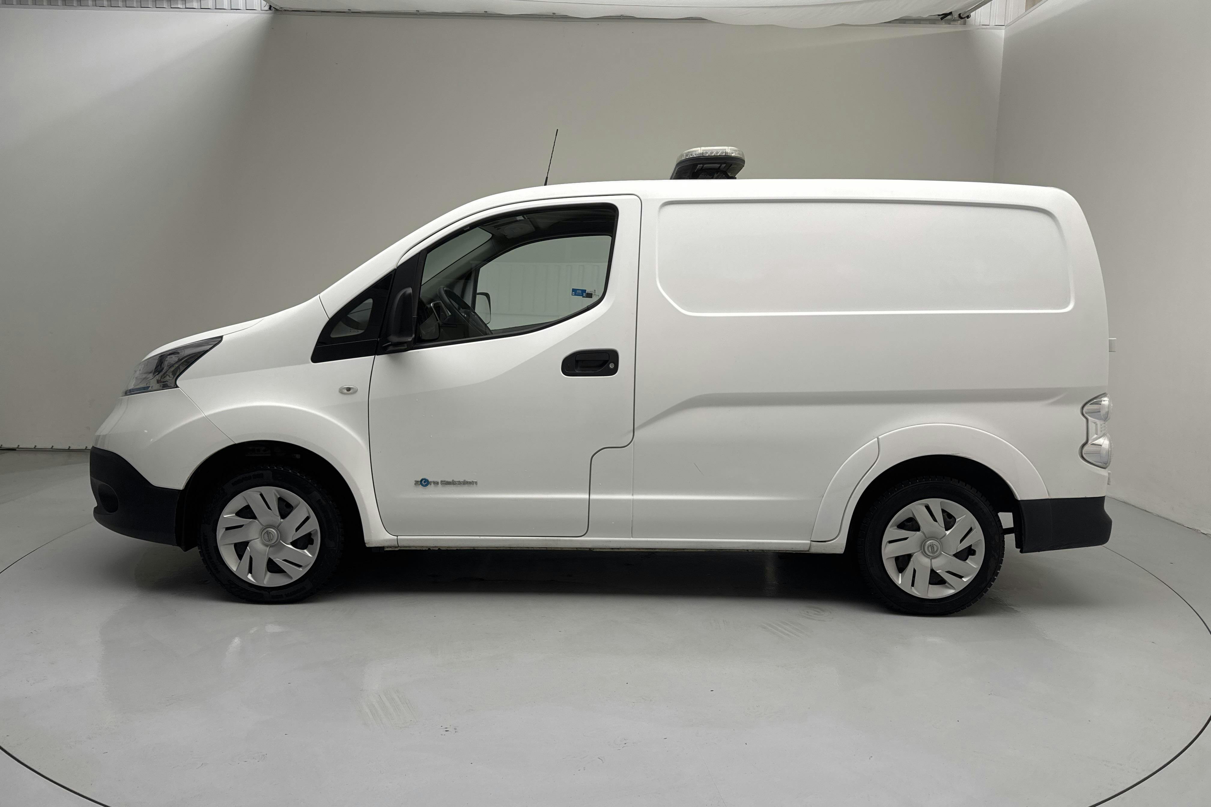 Presentation photo 2 of 16: Nissan e-NV200 24,0kWh (109hk) - 36 980 km - Automatic - white - 2017