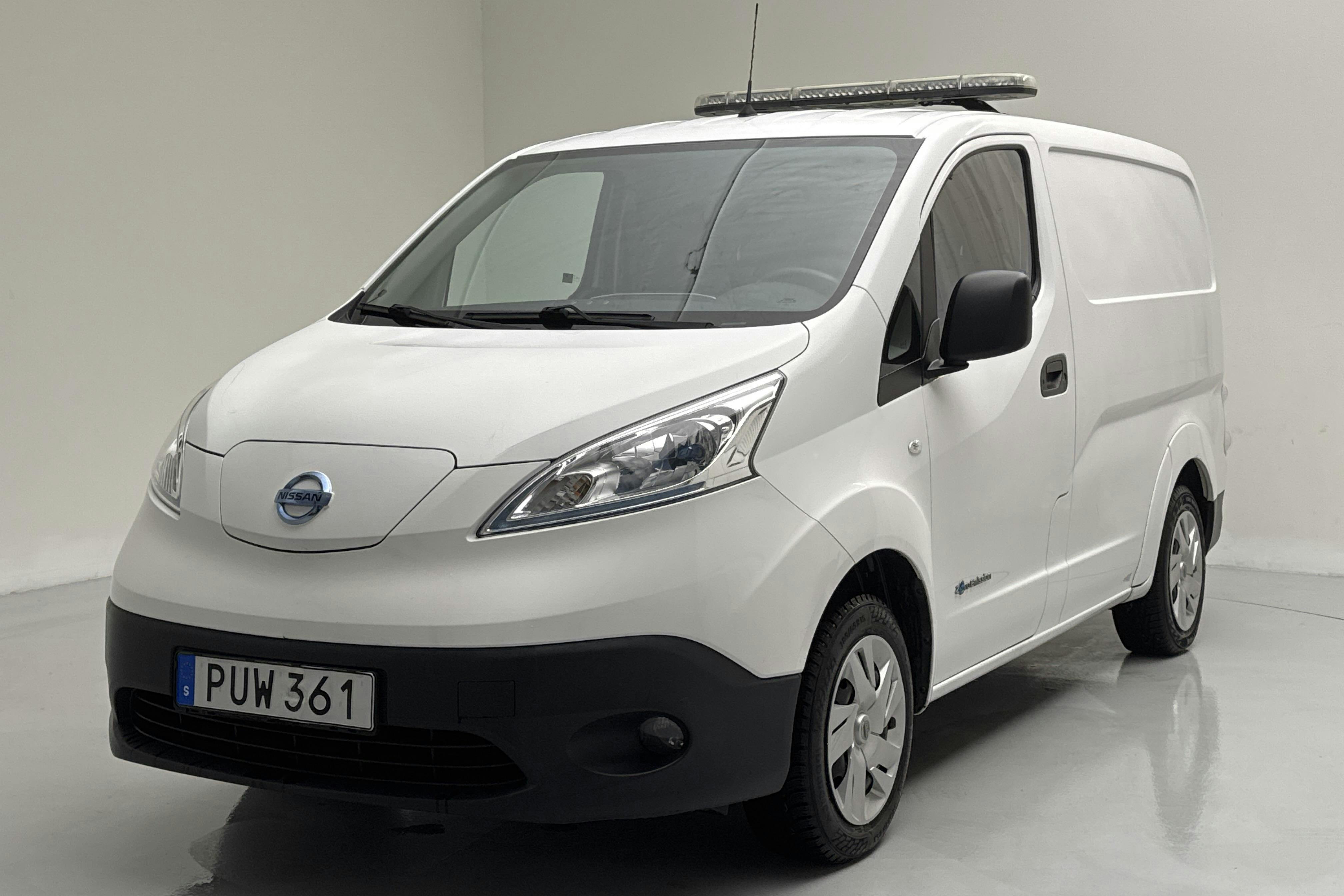 Presentation photo 1 of 16: Nissan e-NV200 24,0kWh (109hk) - 36 980 km - Automatic - white - 2017