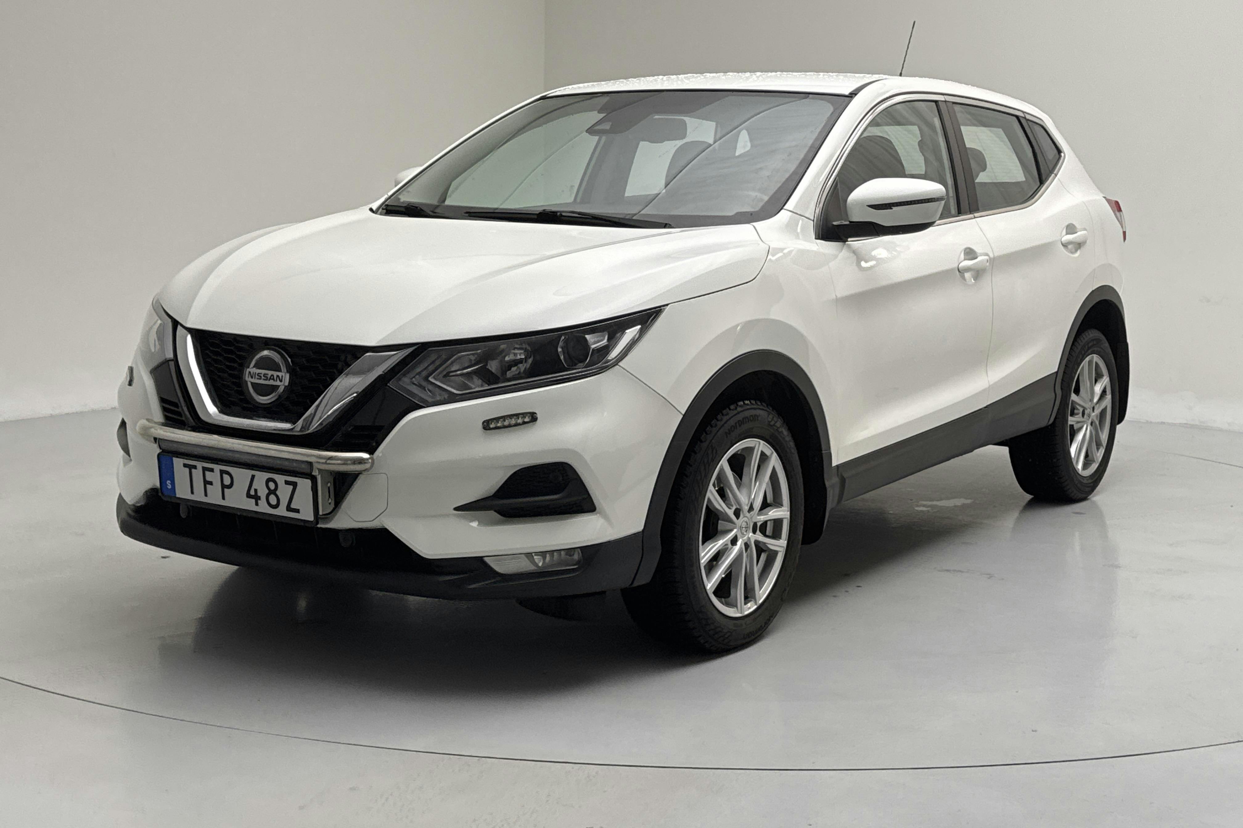 Presentation photo 1 of 13: Nissan Qashqai 1.5 dCi (115hk) - 180 490 km - Automatic - white - 2019