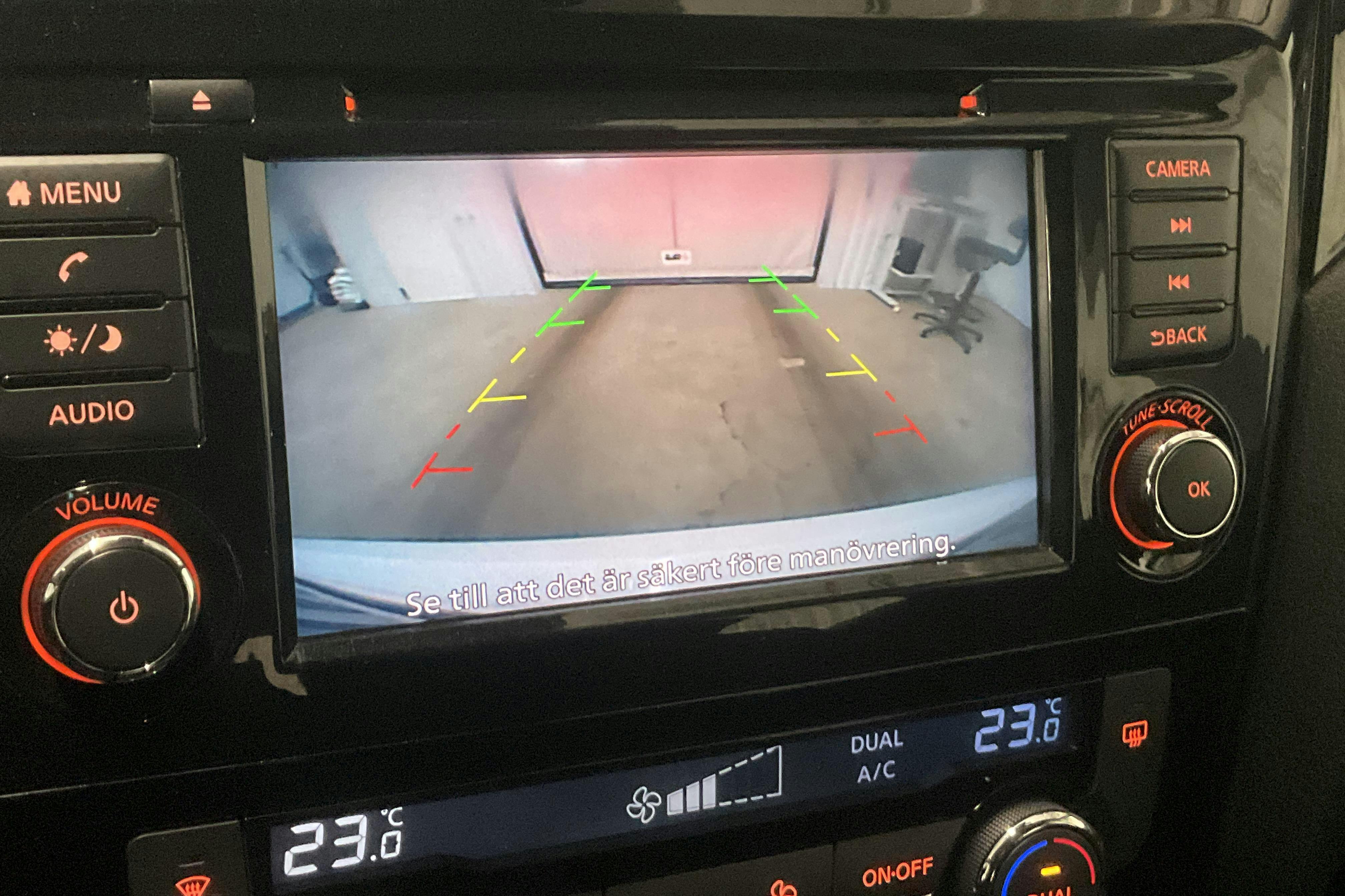 Presentation photo 12 of 12: Nissan Qashqai 1.5 dCi (115hk) - 159 730 km - Automatic - white - 2019