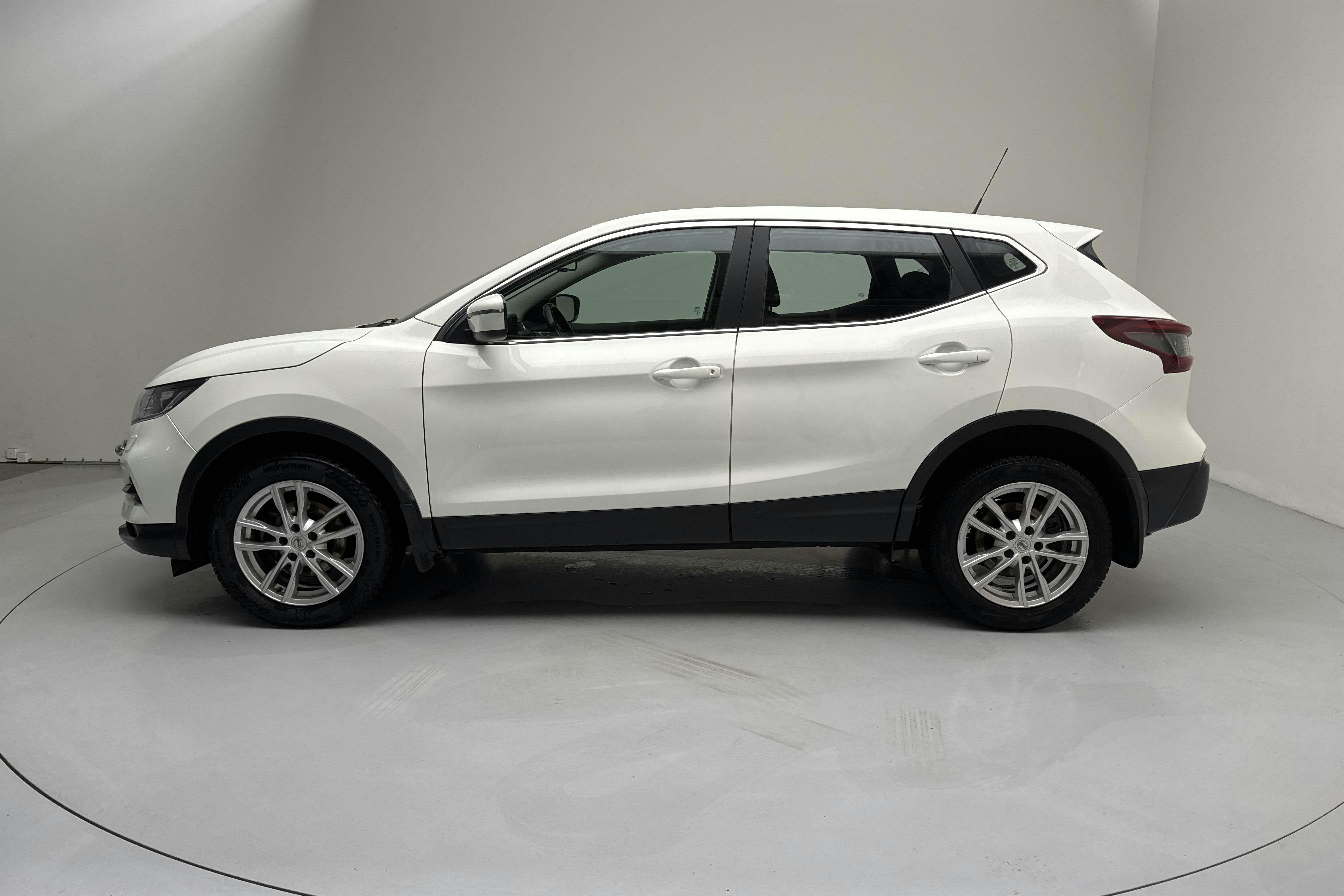 Presentation photo 2 of 12: Nissan Qashqai 1.5 dCi (115hk) - 159 730 km - Automatic - white - 2019