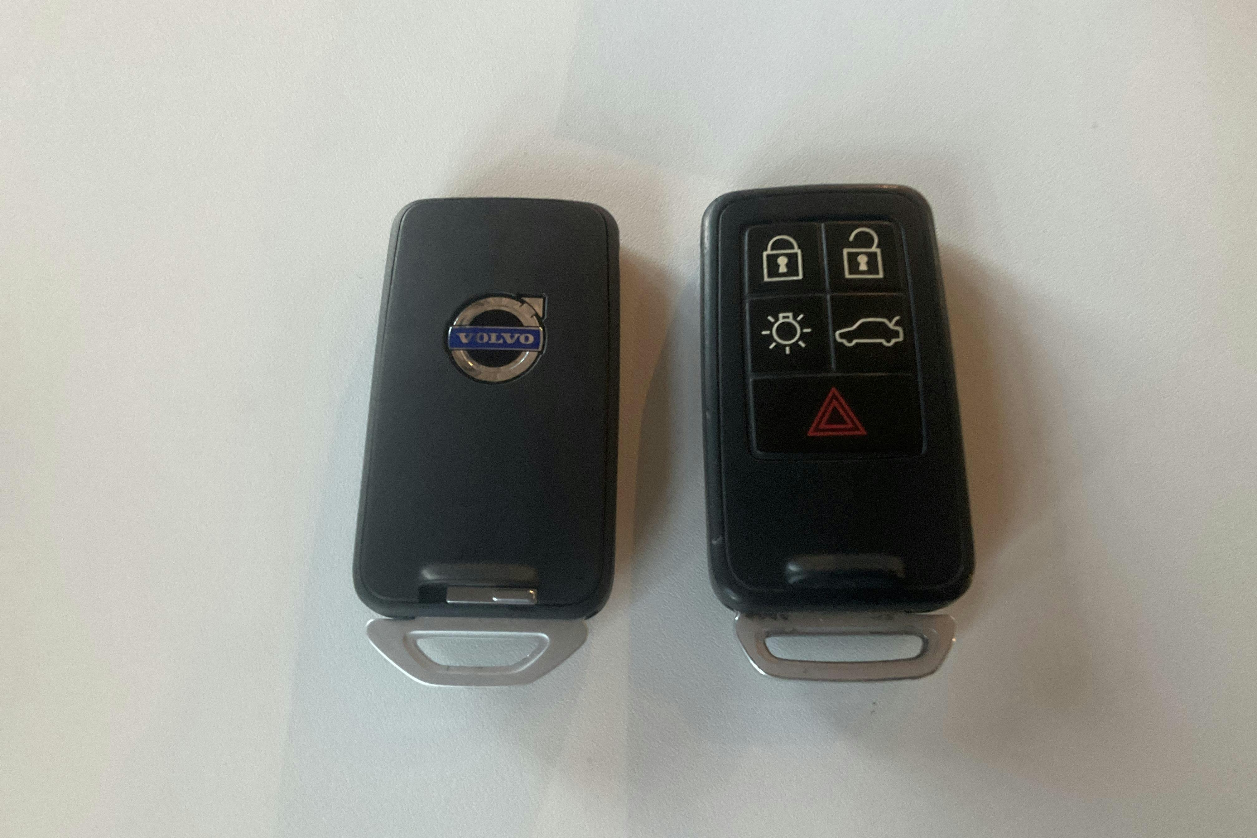 Presentation photo 14 of 14: Volvo V70 II D4 (181hk) - 272 550 km - Automatic - gray - 2015