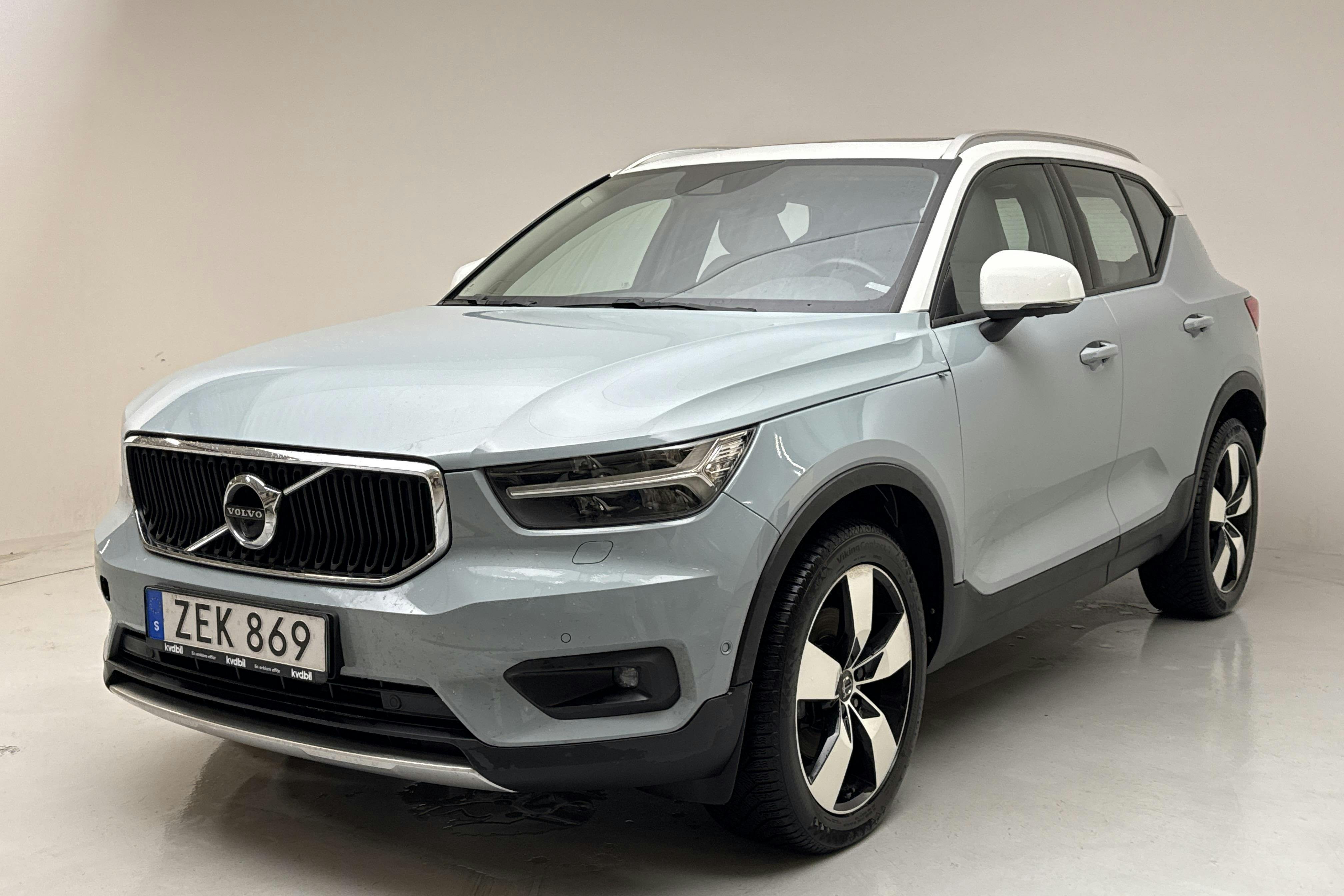 Presentation photo 1 of 16: Volvo XC40 T5 AWD (247hk) - 104 580 km - Automatic - Light Blue - 2018