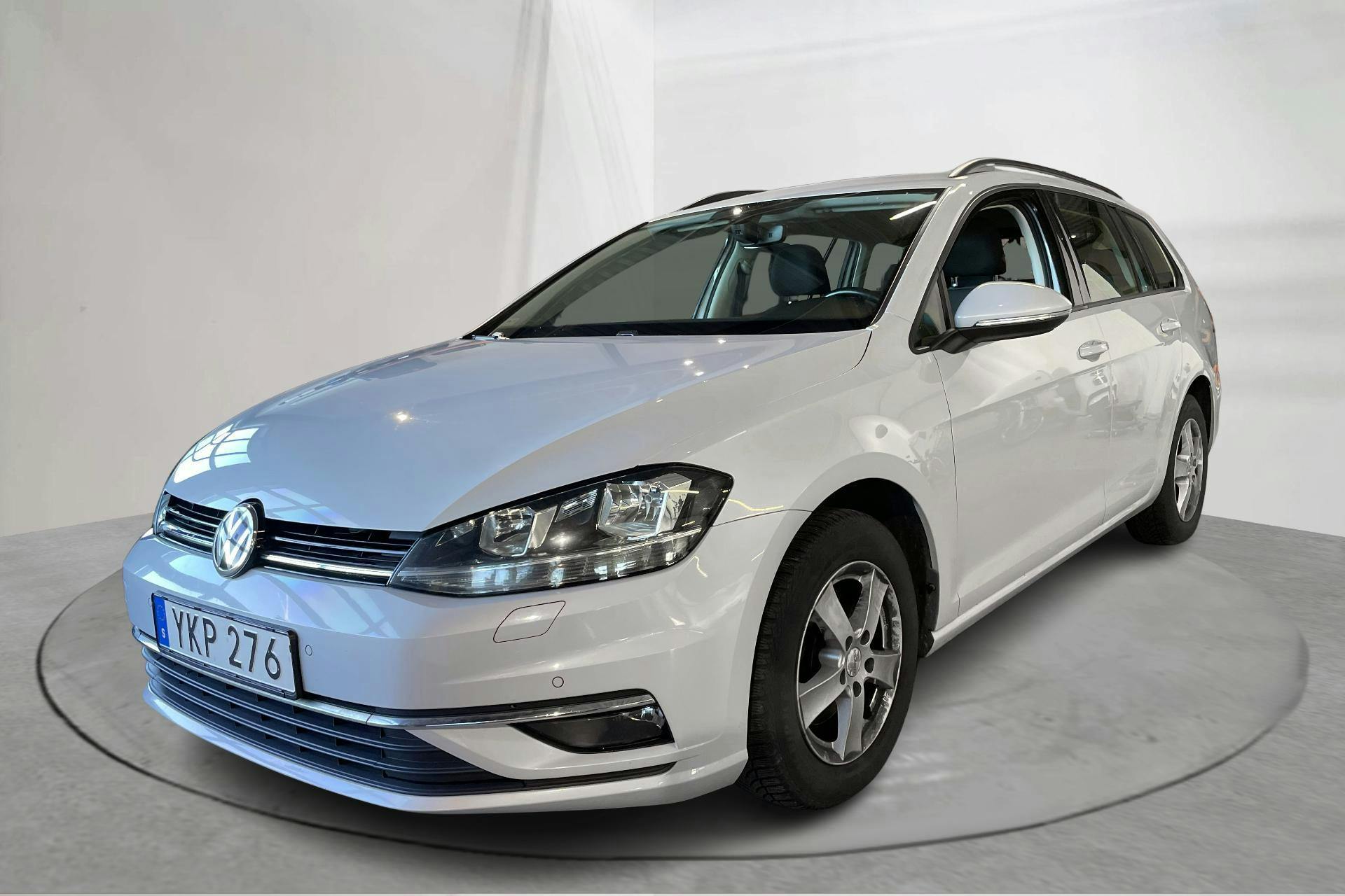 VW Golf VII 1.0 TSI Sportscombi (110hk) - 14 561 mil - Manuell - silver - 2017