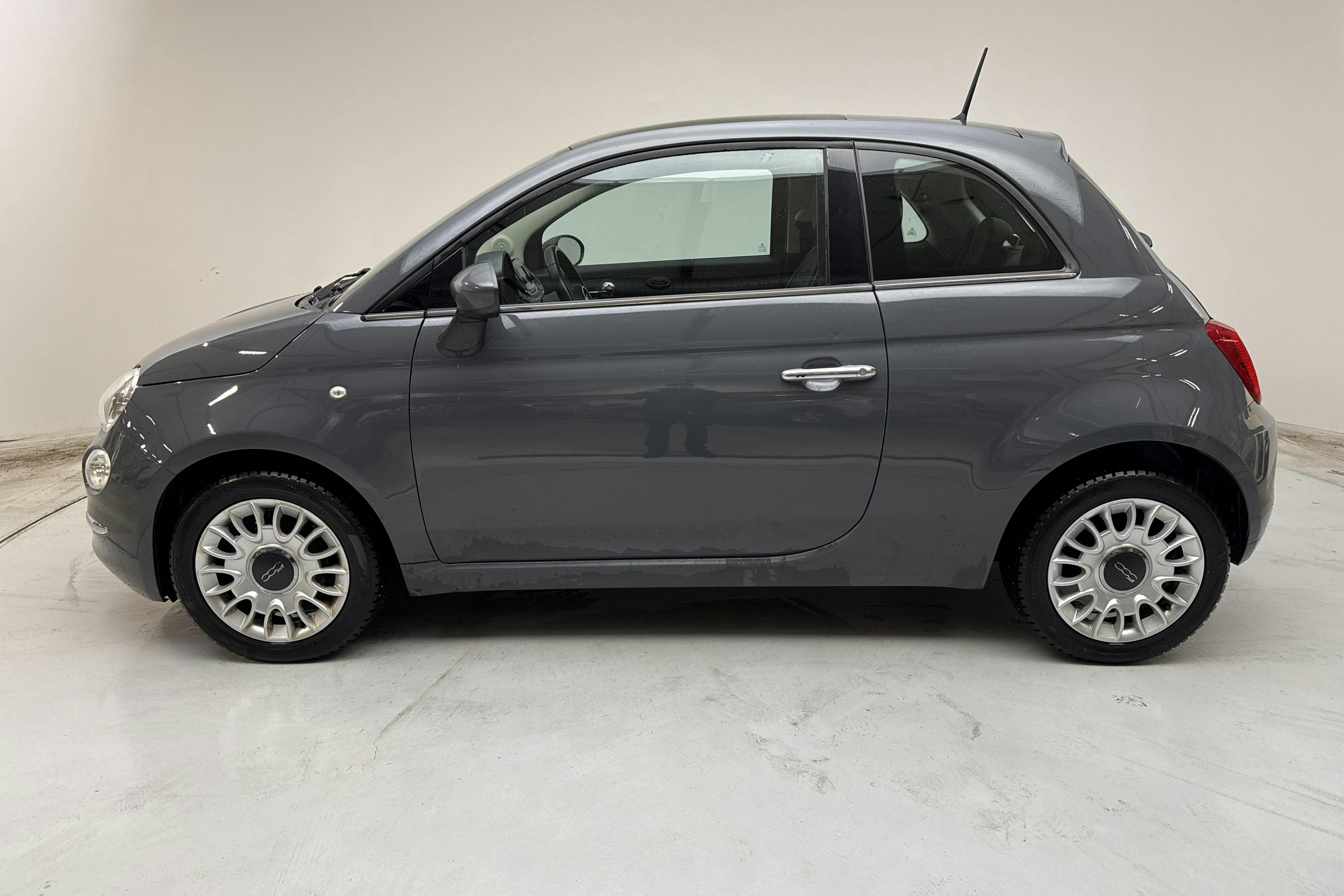 Presentation photo 2 of 14: Fiat 500 1.2 (69hk) - 174 290 km - Manual - gray - 2018