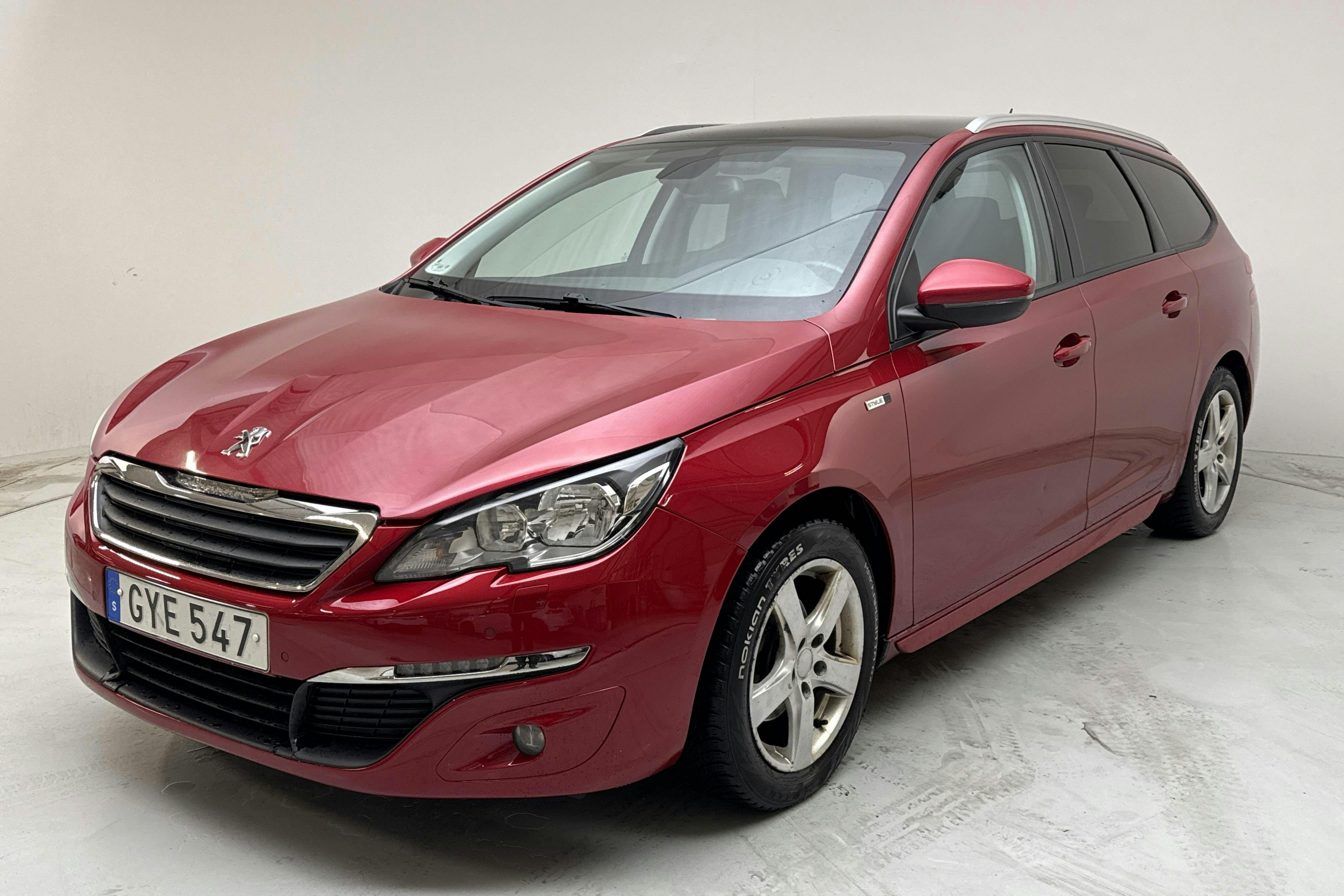 Peugeot 308 SW PureTech (130hk) - 17 780 mil - Automat - Light Red - 2016
