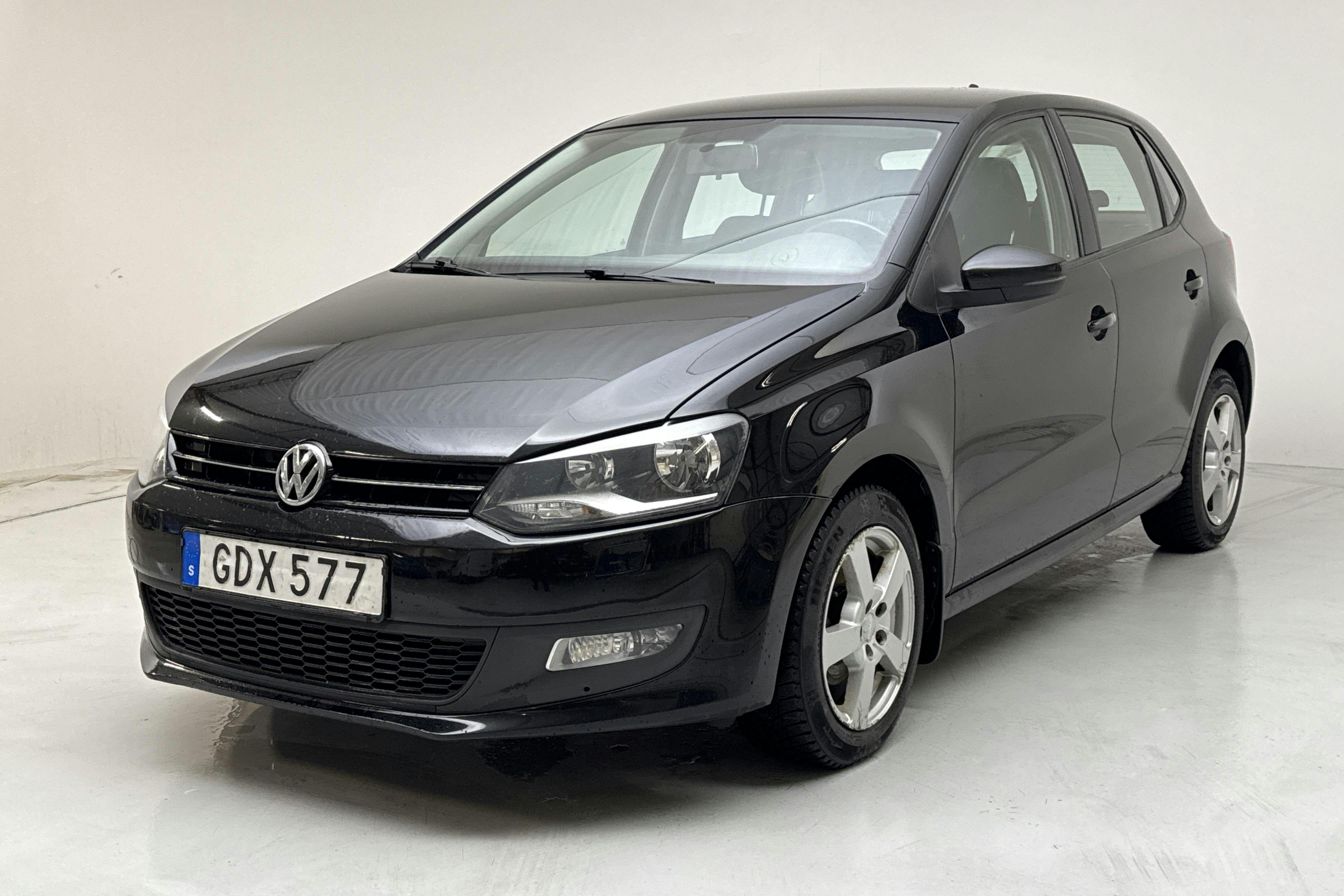 Presentation photo 1 of 13: VW Polo 1.4 5dr (85hk) - 188 480 km - Manual - black - 2014