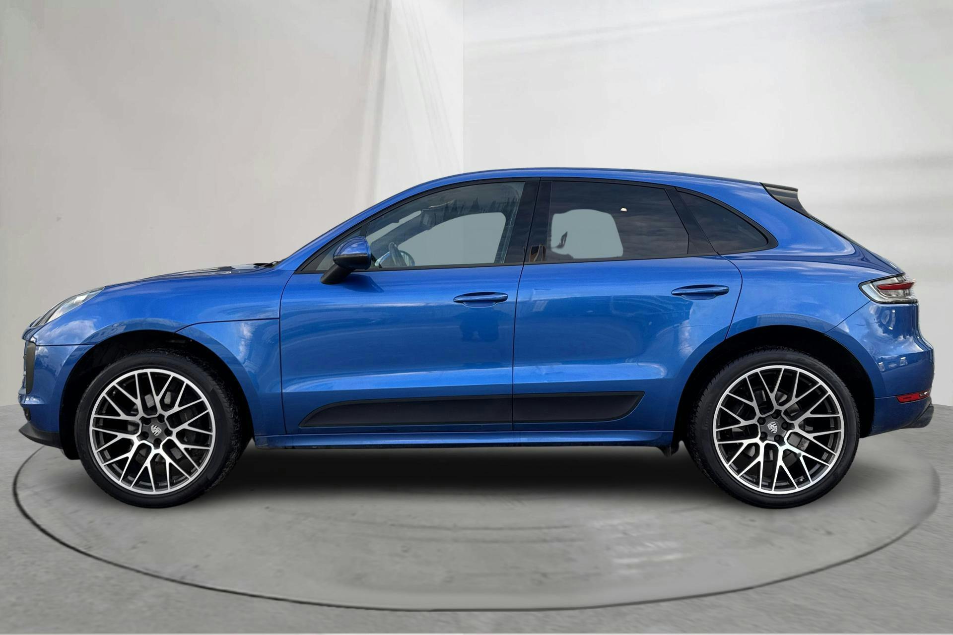 Presentation photo 2 of 23: Porsche Macan (245hk) - 77 980 km - Automatic - blue - 2020