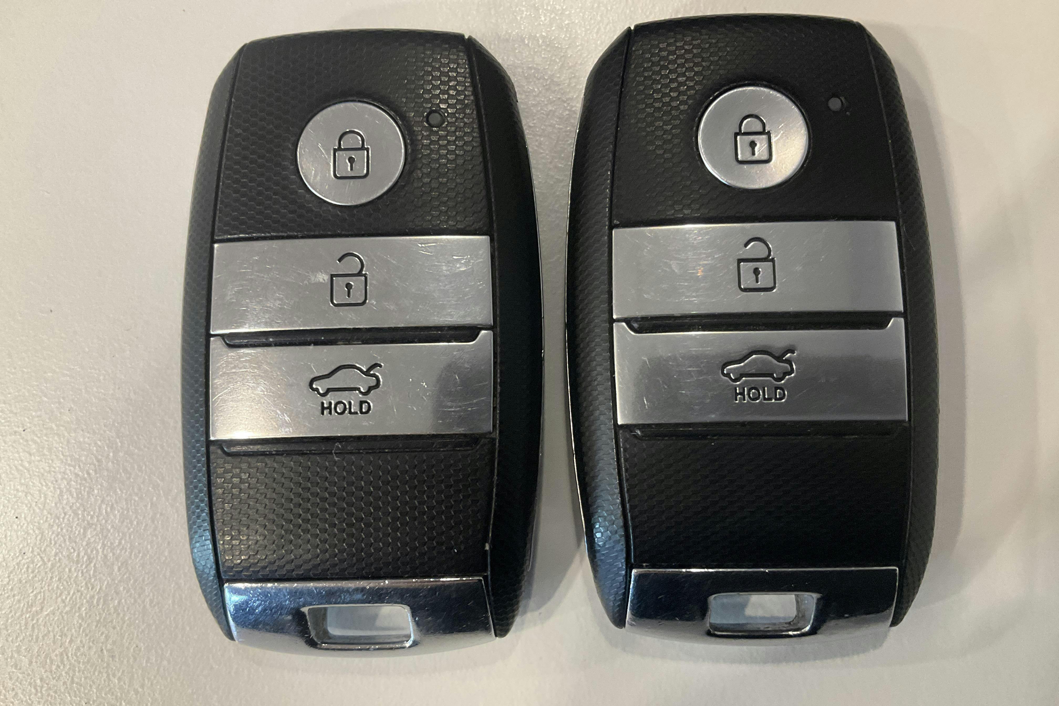 Esitlusfoto 23 aadressil 23: KIA Optima 2.0 GDi Plug-in Hybrid SW (205hk) - 56 950 km - Automaatne - hall - 2018