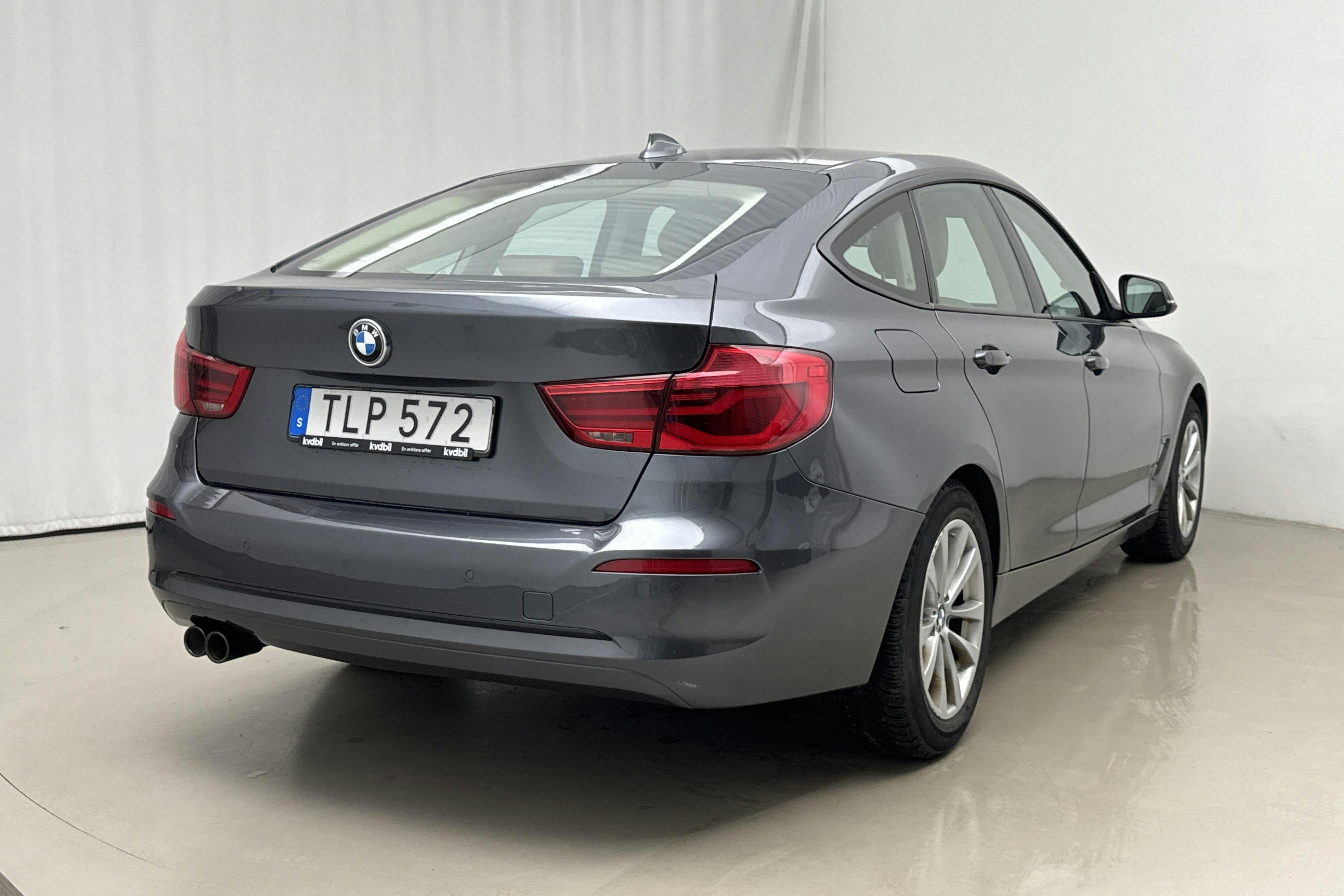 Presentation photo 2 of 18: BMW 320i GT xDrive, F34 (184hk) - 119 140 km - Automatic - gray - 2019
