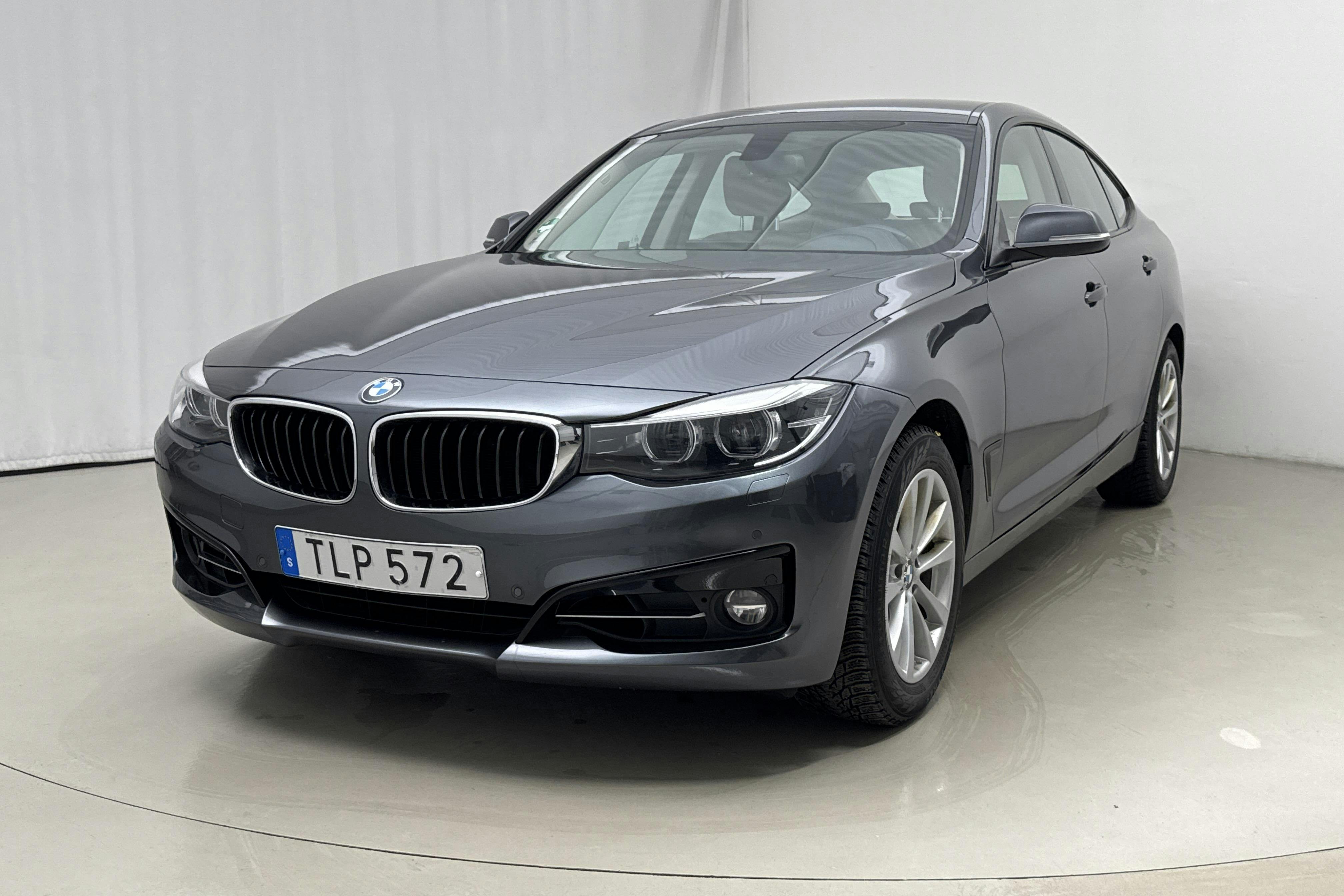 Presentation photo 1 of 18: BMW 320i GT xDrive, F34 (184hk) - 119 140 km - Automatic - gray - 2019
