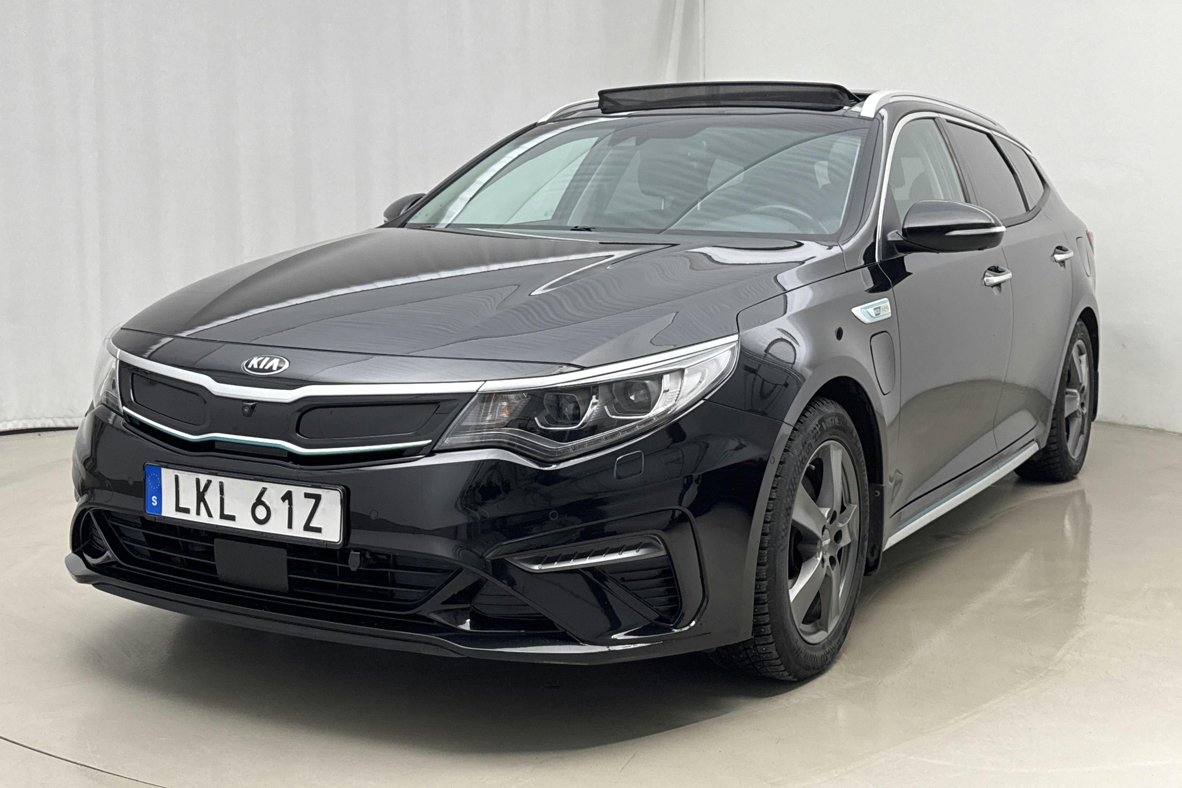 Presentation photo 1 of 24: KIA Optima 2.0 GDi Plug-in Hybrid SW (205hk) - 85 630 km - Automatic - black - 2020