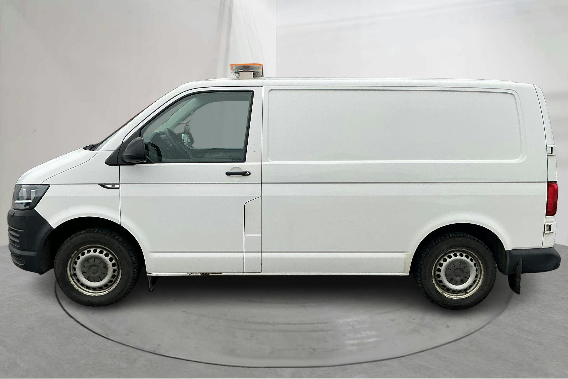 Presentation photo 2 of 13: VW Transporter T6 2.0 TDI BMT Skåp 4MOTION (150hk) - 98 500 km - Automatic - white - 2017