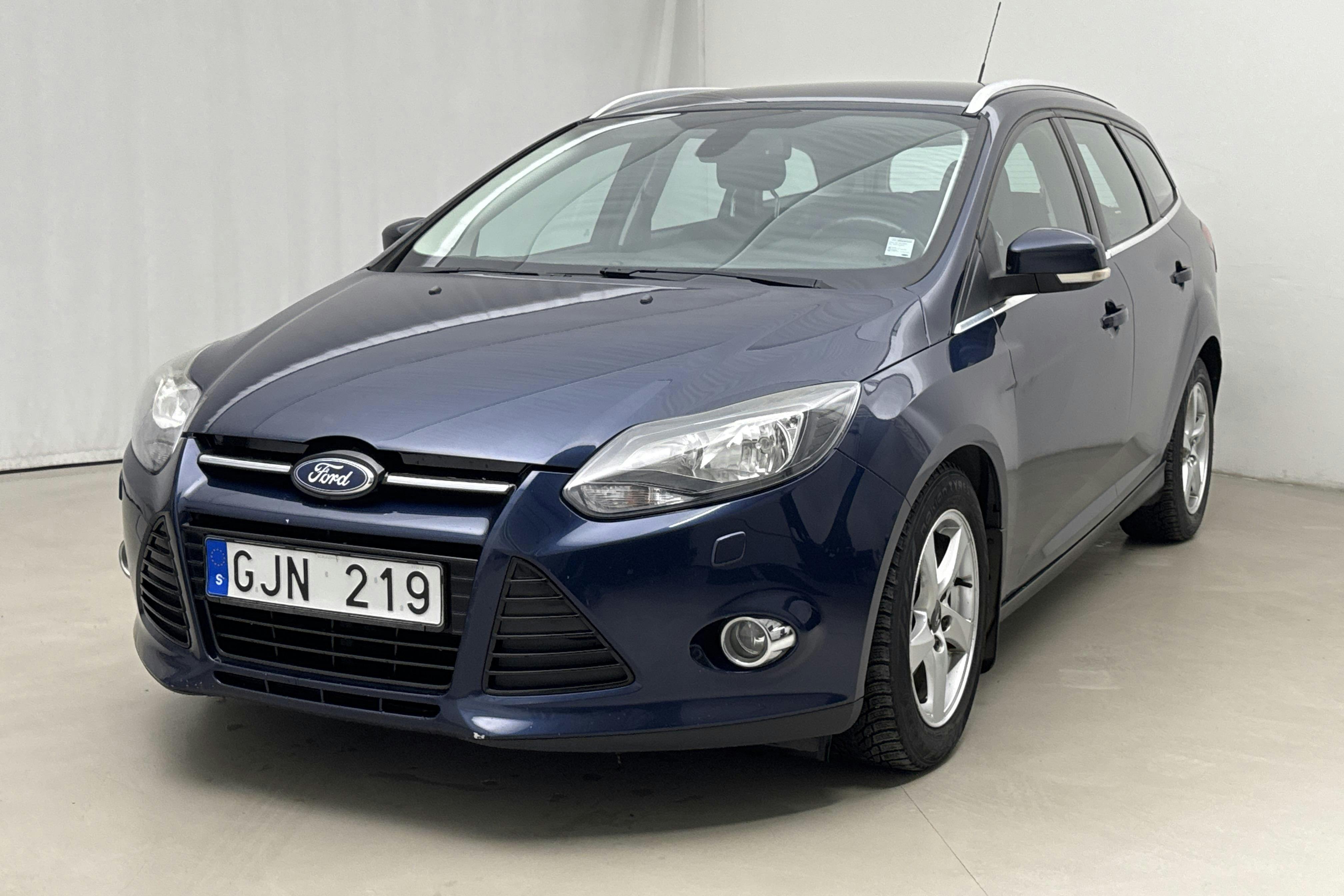 Presentation photo 1 of 16: Ford Focus 1.6 TDCi Kombi (115hk) - 152 730 km - Manual - blue - 2012