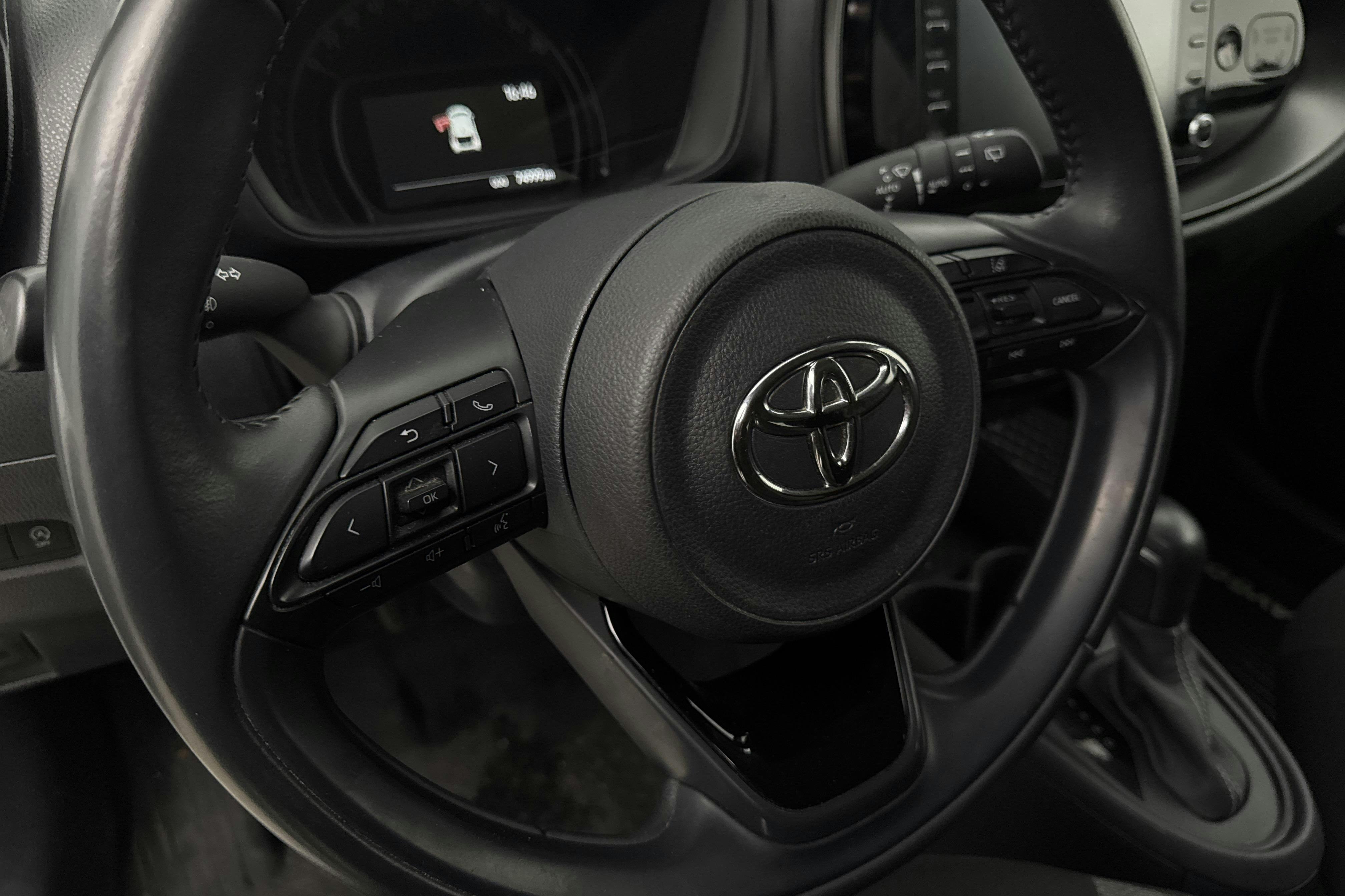 Presentation photo 16 of 16: Toyota Aygo X 1.0 5dr (72hk) - 74 990 km - Automatic - white - 2022