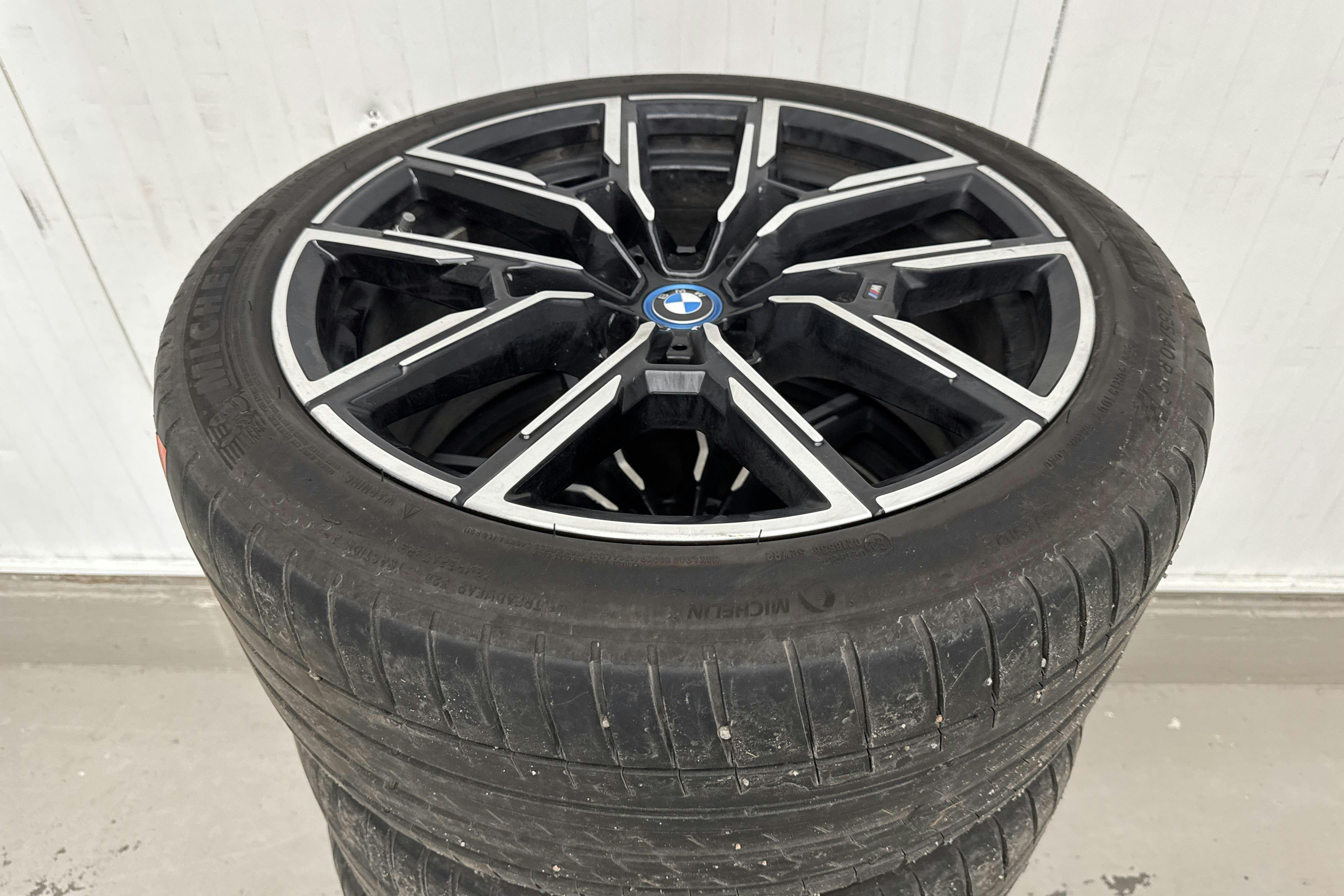 Esitlusfoto 26 aadressil 26: BMW i4 M50 xDrive, G26 (523hk) - 60 290 km - Automaatne - valge - 2024