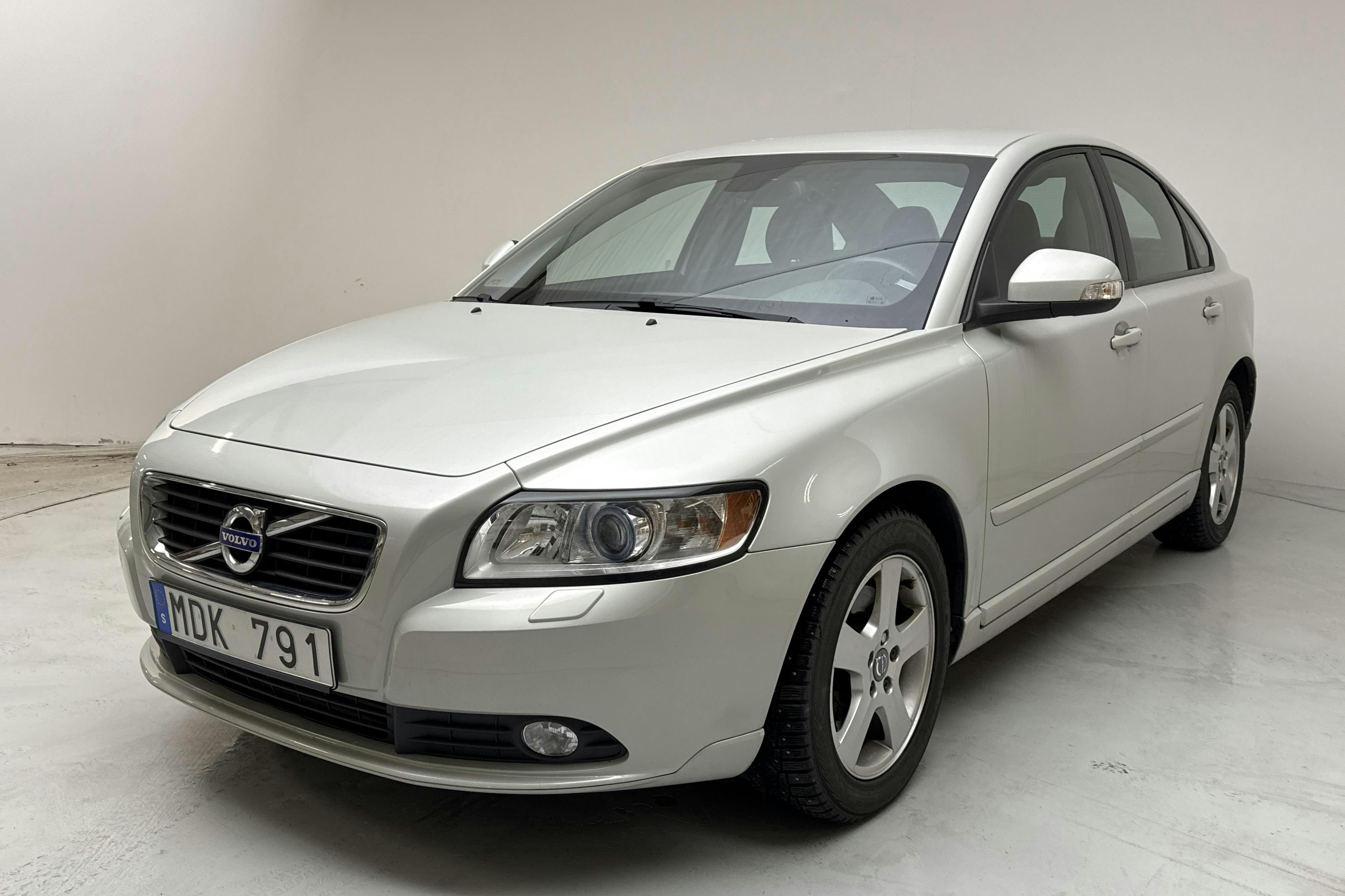 Volvo S40 D3 (150hk) - 6 478 mil - Manuell - vit - 2012