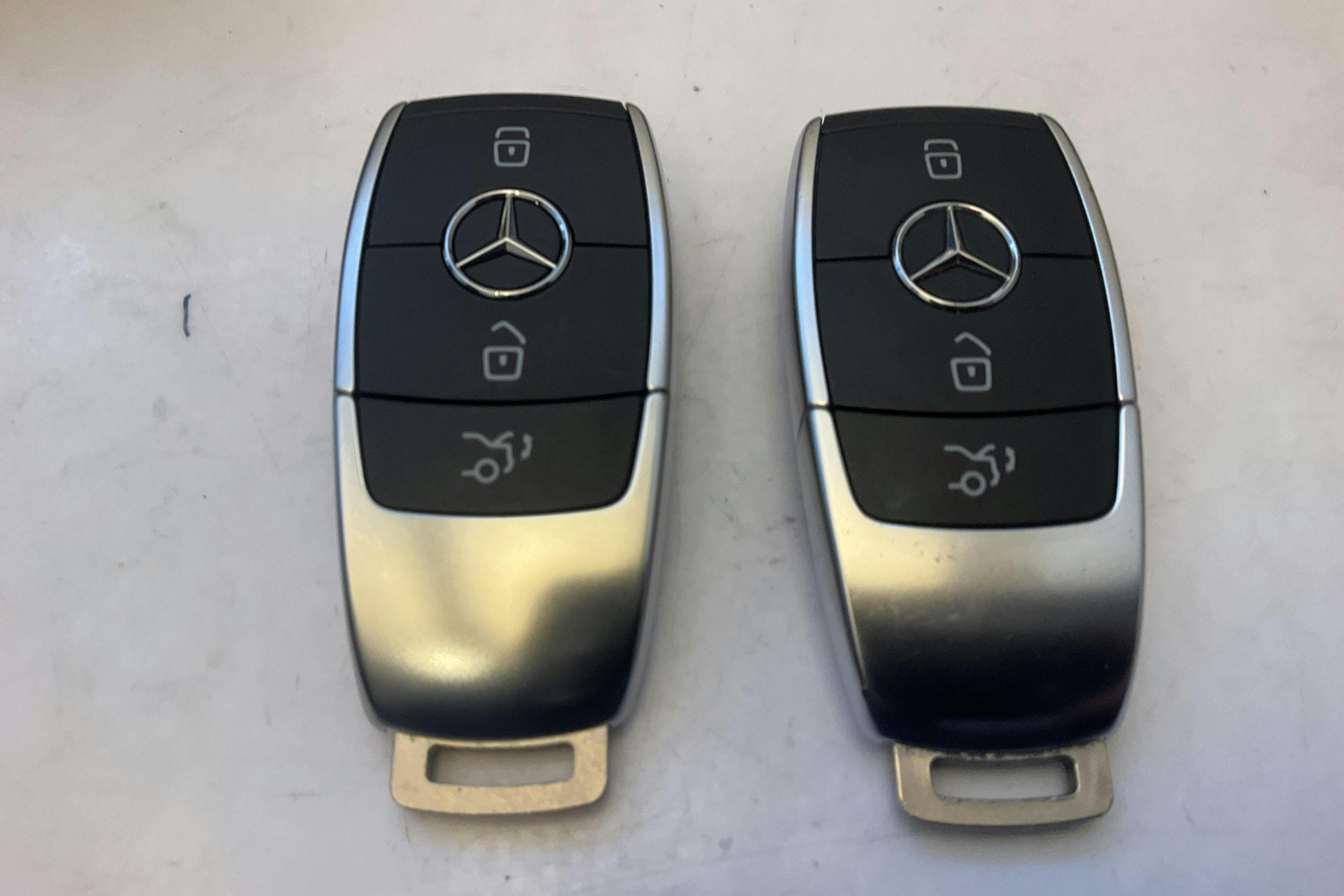 Presentation photo 15 of 15: Mercedes CLA 180 Coupé C118 (136hk) - 55 350 km - Manual - silver - 2022