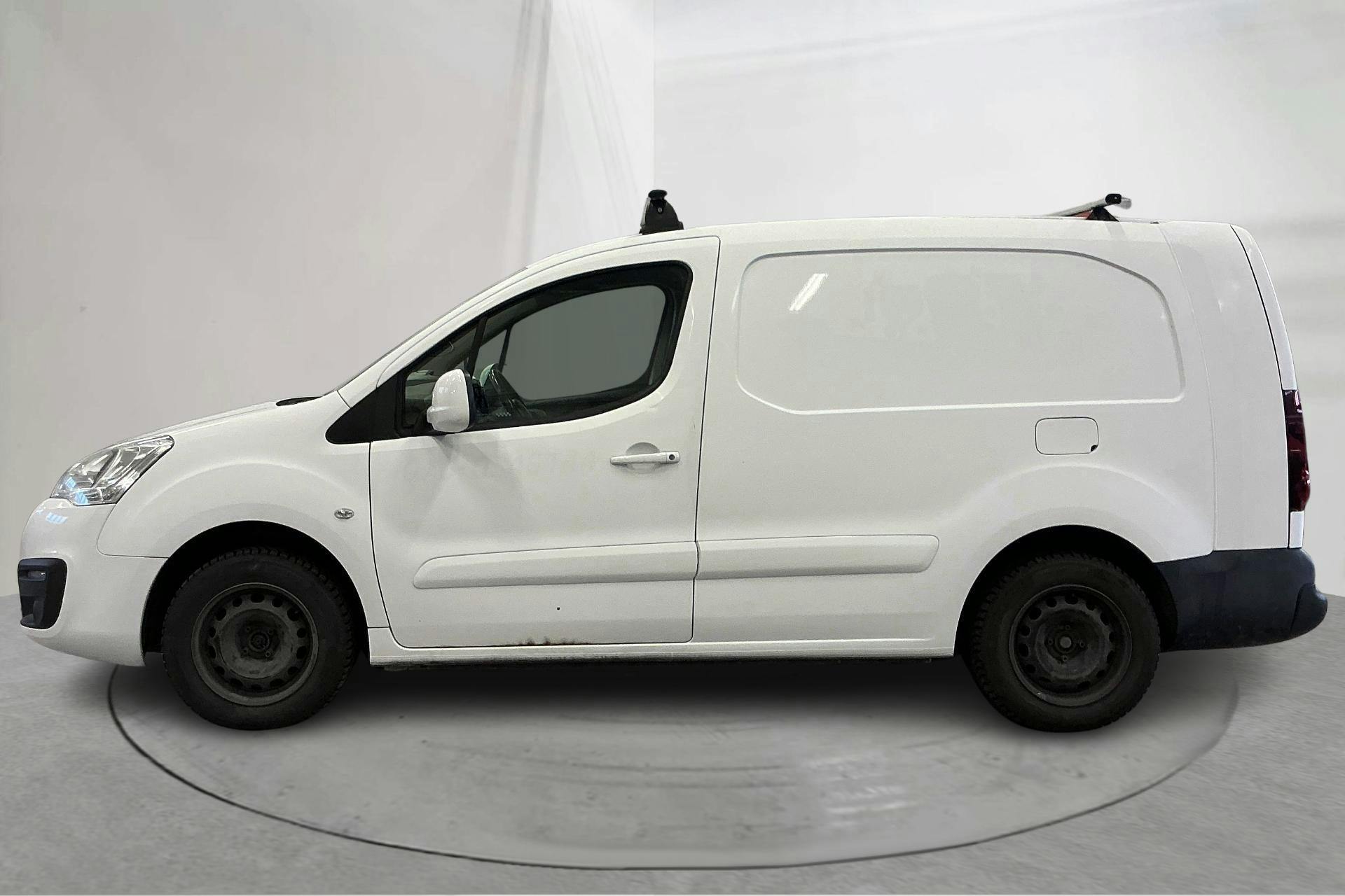 Presentation photo 2 of 14: Peugeot Partner 1.6 BlueHDI Skåp (100hk) - 130 310 km - Manual - white - 2015