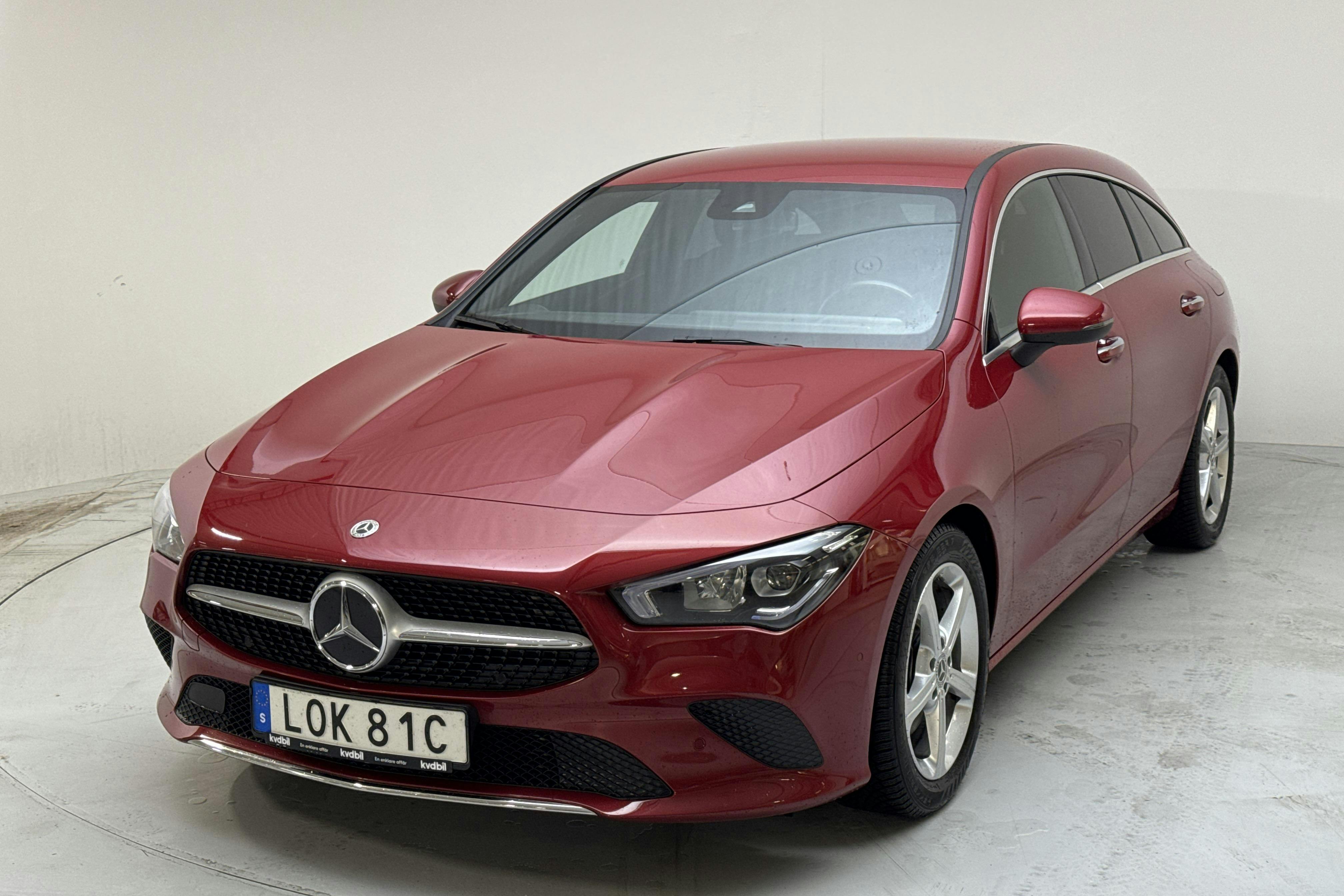 Presentationsfoto 1 av 15: Mercedes CLA 200 d 4MATIC Shooting Brake X118 (150hk) - 3 434 mil - Automat - röd - 2023