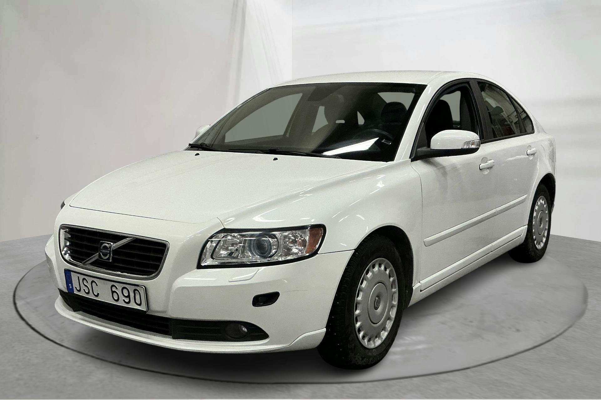 Volvo S40 1.8F (125hk) - 11 208 mil - Manuell - vit - 2009